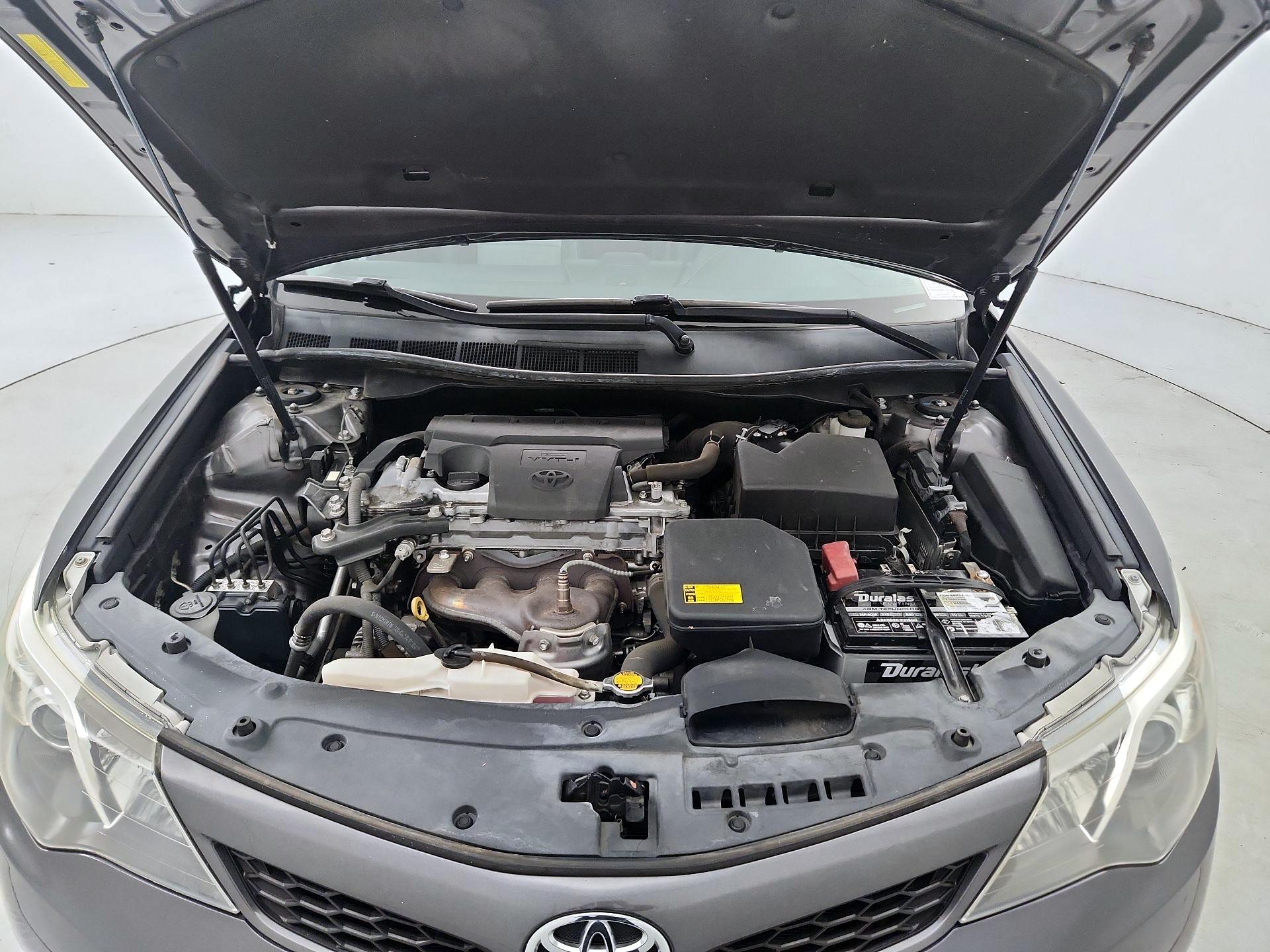 Thumbnail: 2013 Toyota Camry - 19