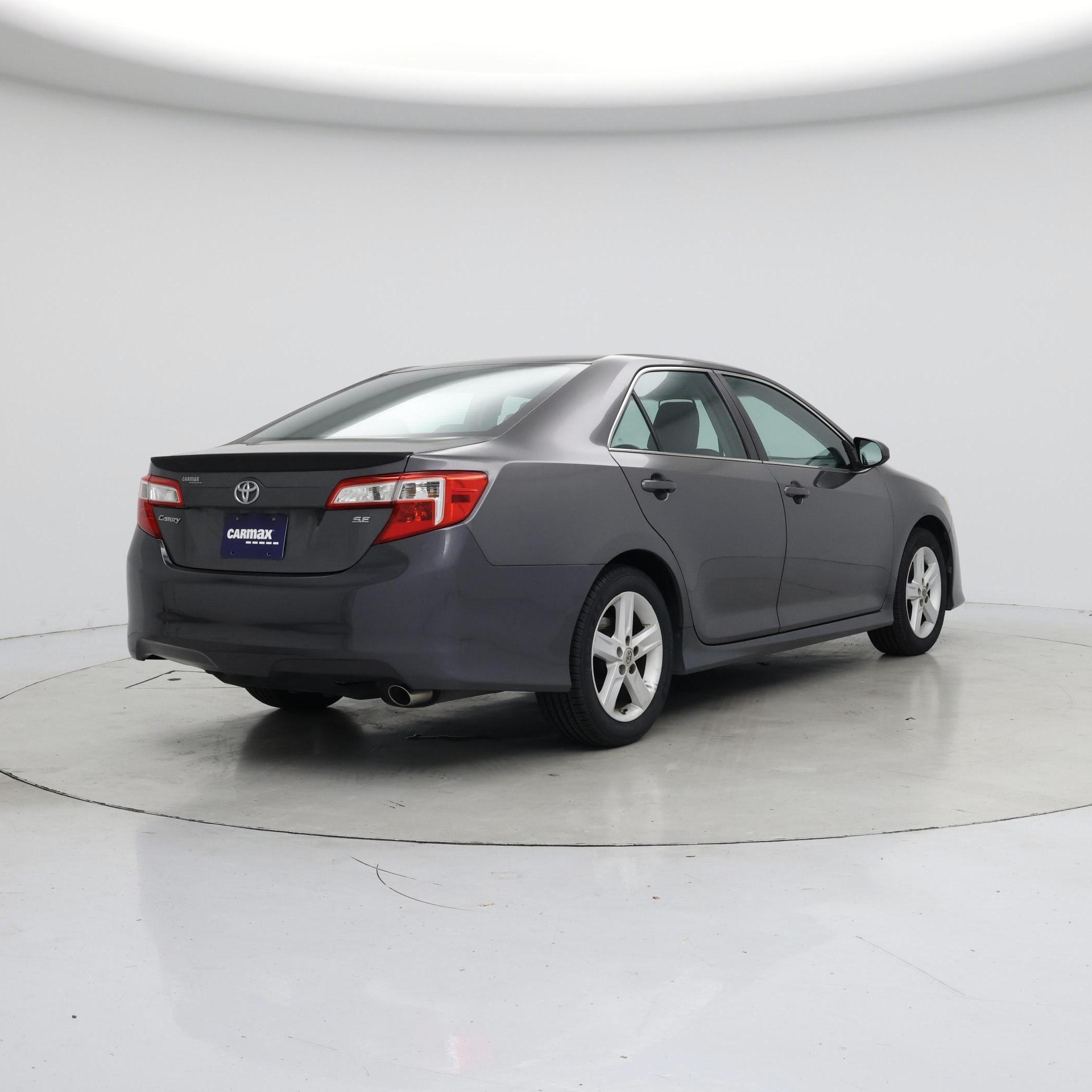 Thumbnail: 2013 Toyota Camry - 8