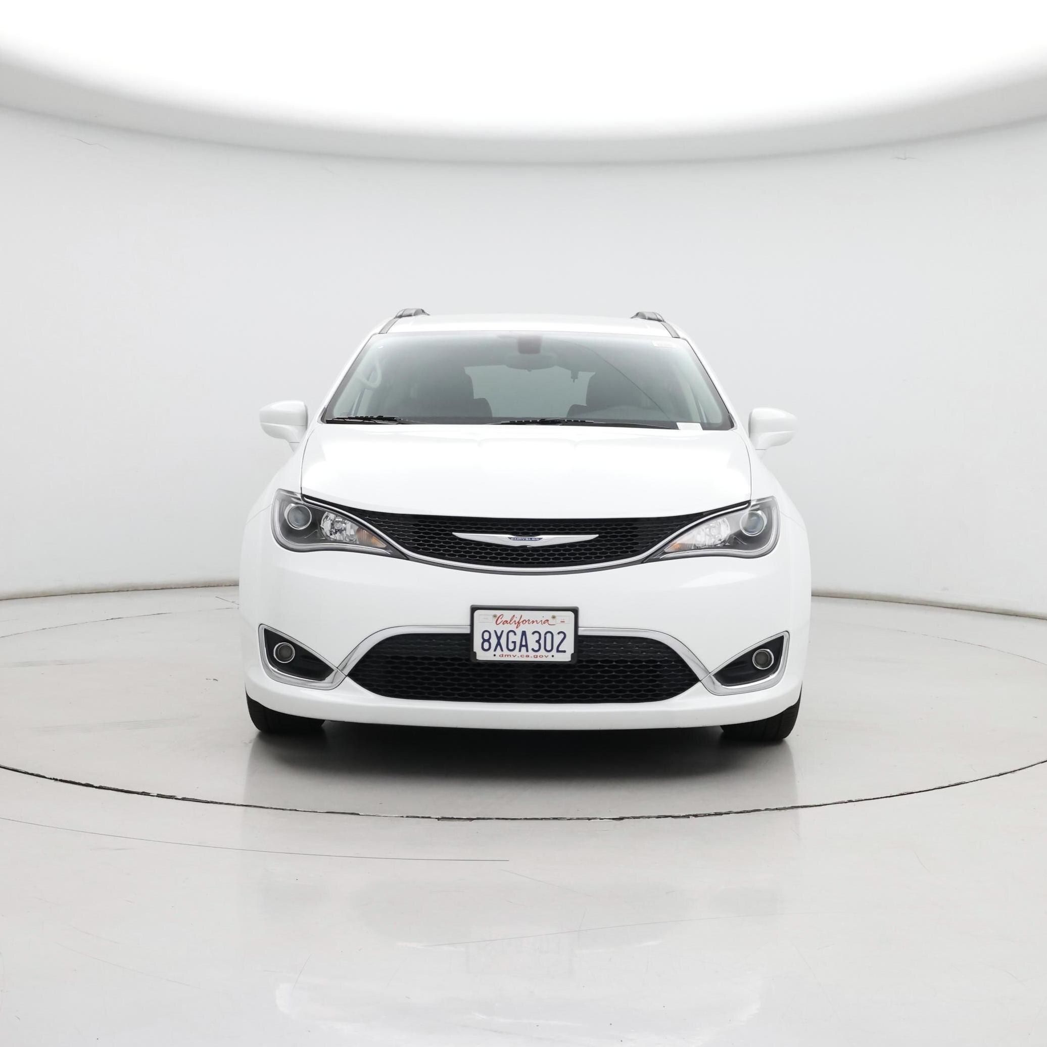 Thumbnail: 2017 Chrysler Pacifica - 5