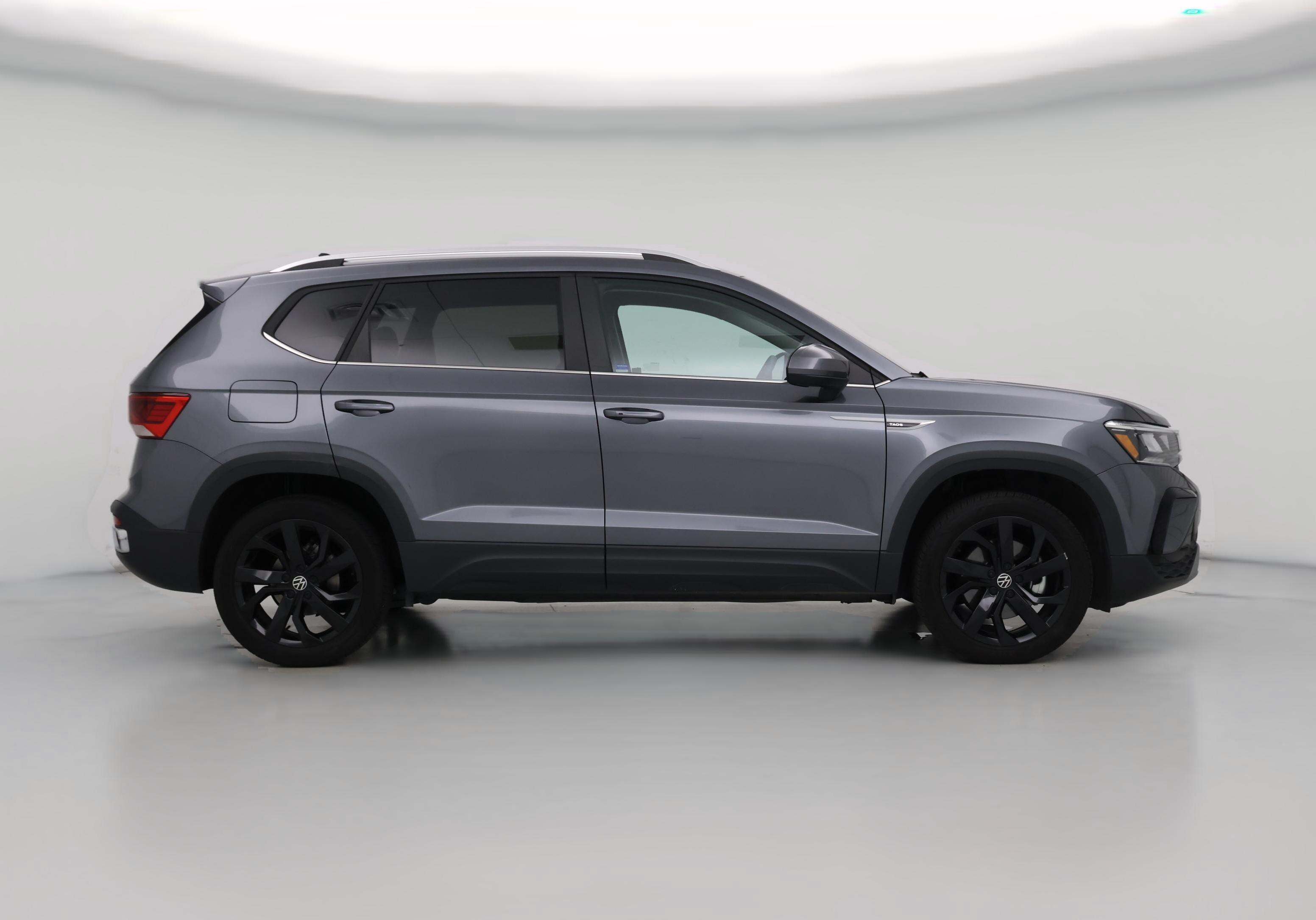 Thumbnail: 2022 Volkswagen Taos - 1