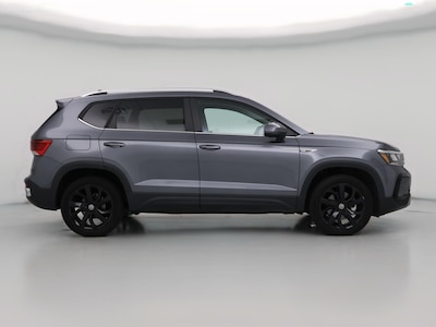Gray 2022 Volkswagen Taos SE