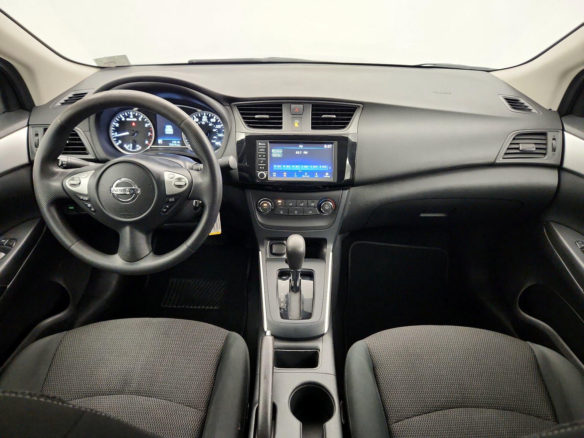 Thumbnail: 2019 Nissan Sentra - 9
