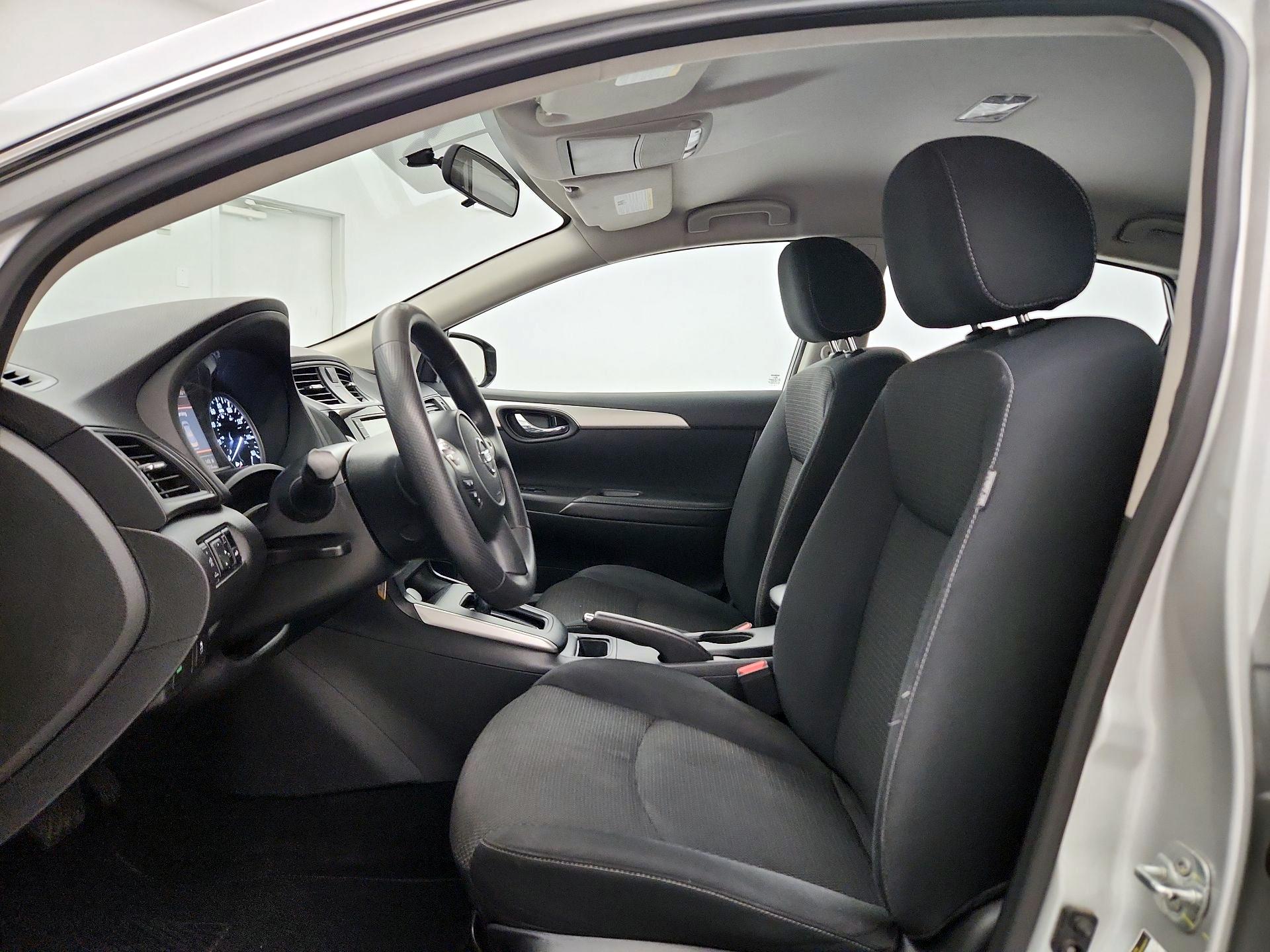 Thumbnail: 2019 Nissan Sentra - 11