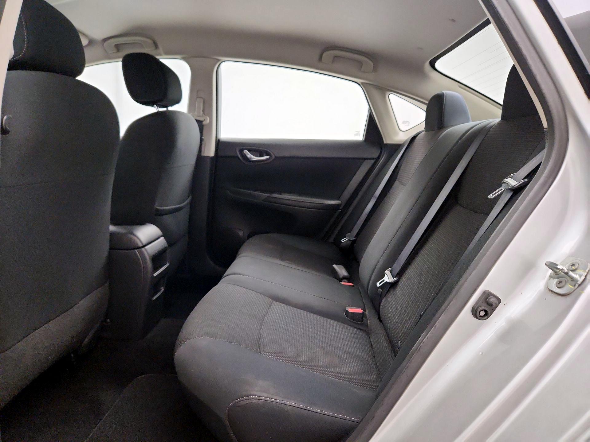Thumbnail: 2019 Nissan Sentra - 19