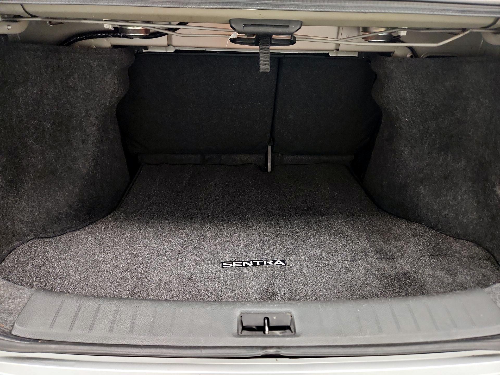 Thumbnail: 2019 Nissan Sentra - 20