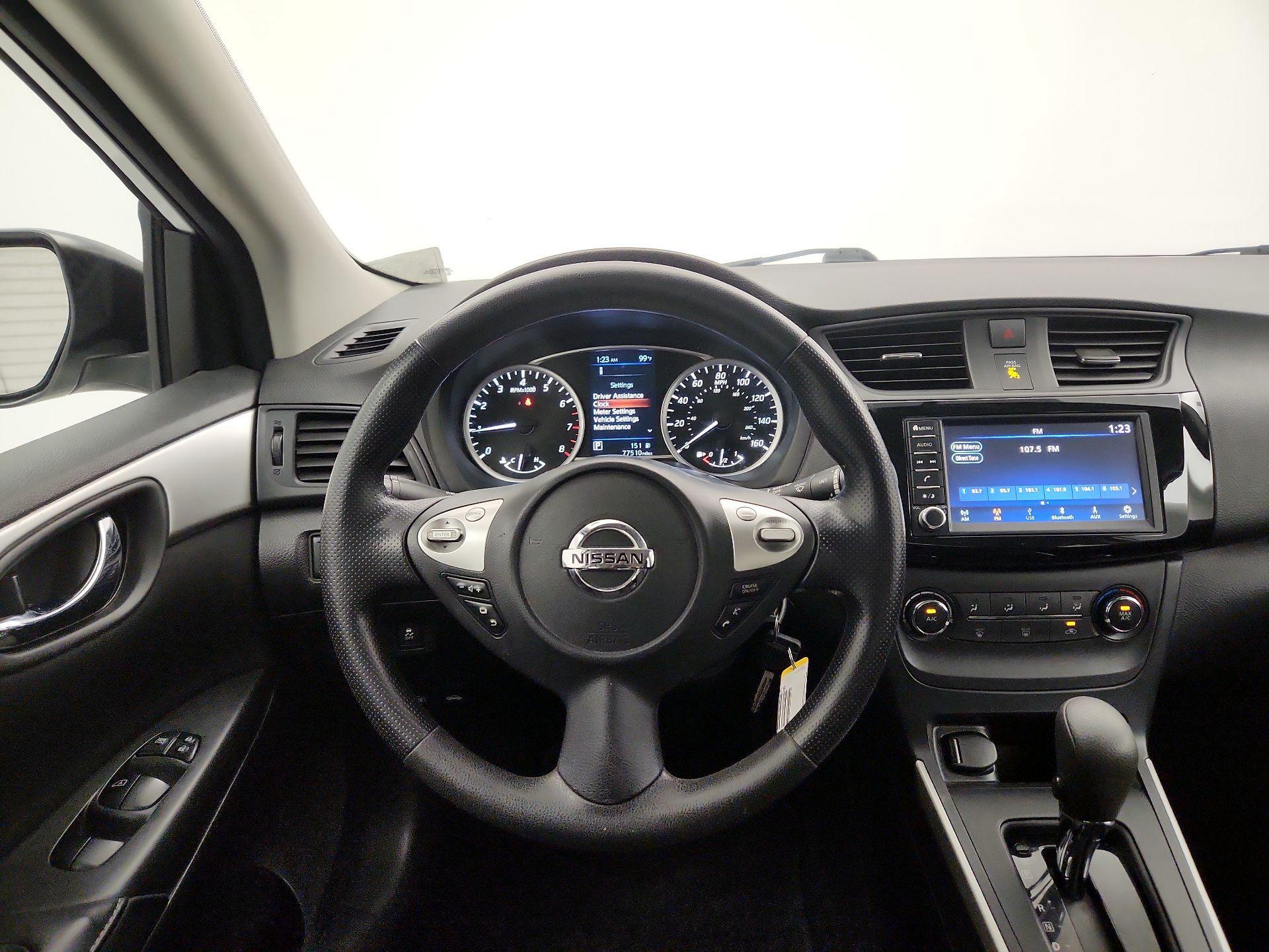 Thumbnail: 2019 Nissan Sentra - 10