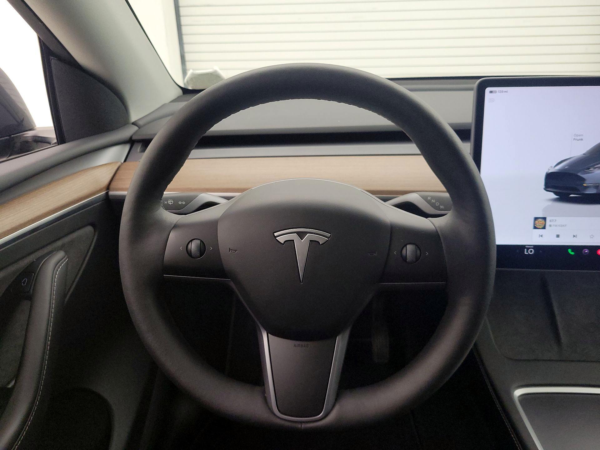 Thumbnail: 2023 Tesla Model Y - 10