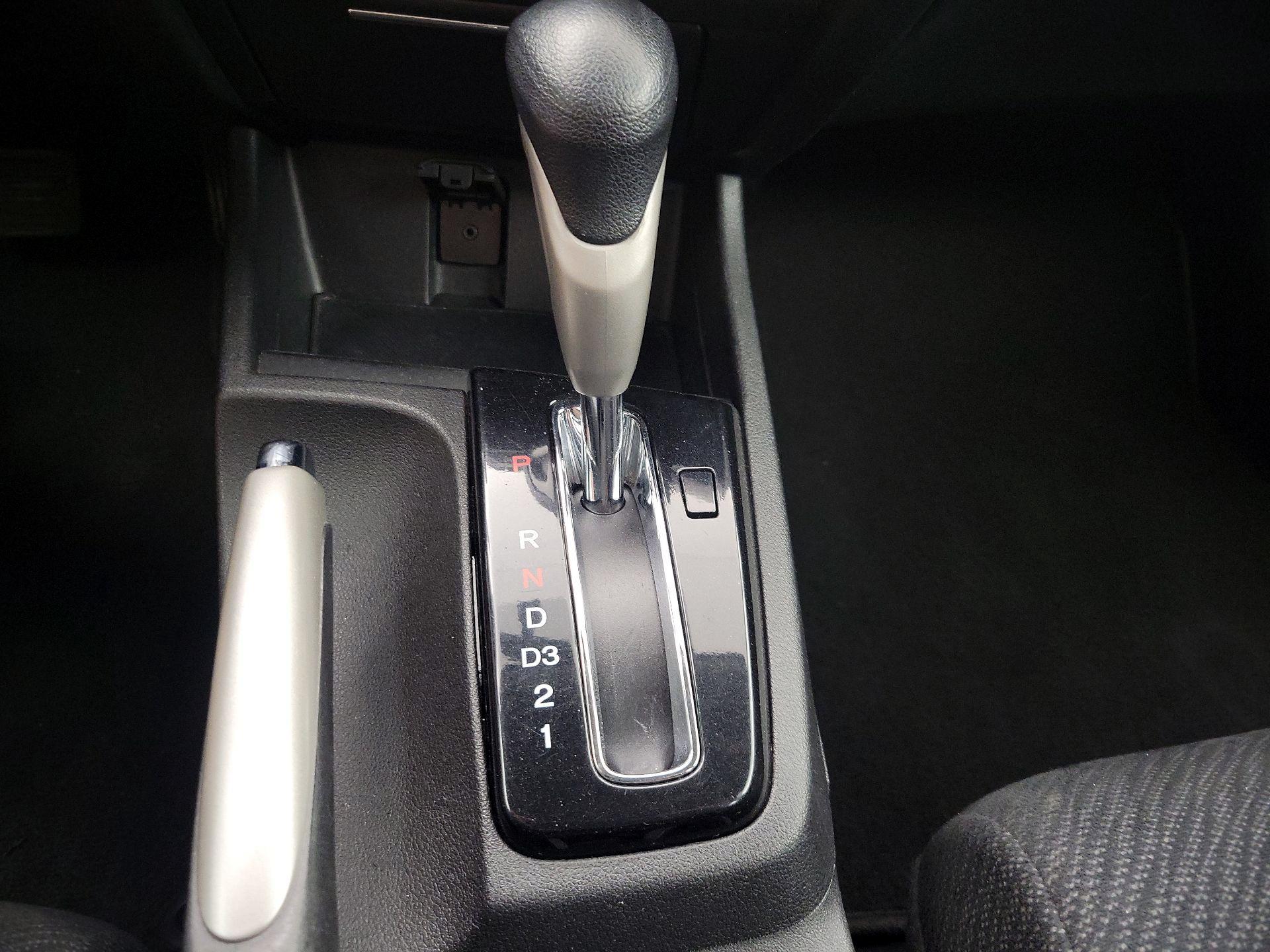 Thumbnail: 2013 Honda Civic - 17
