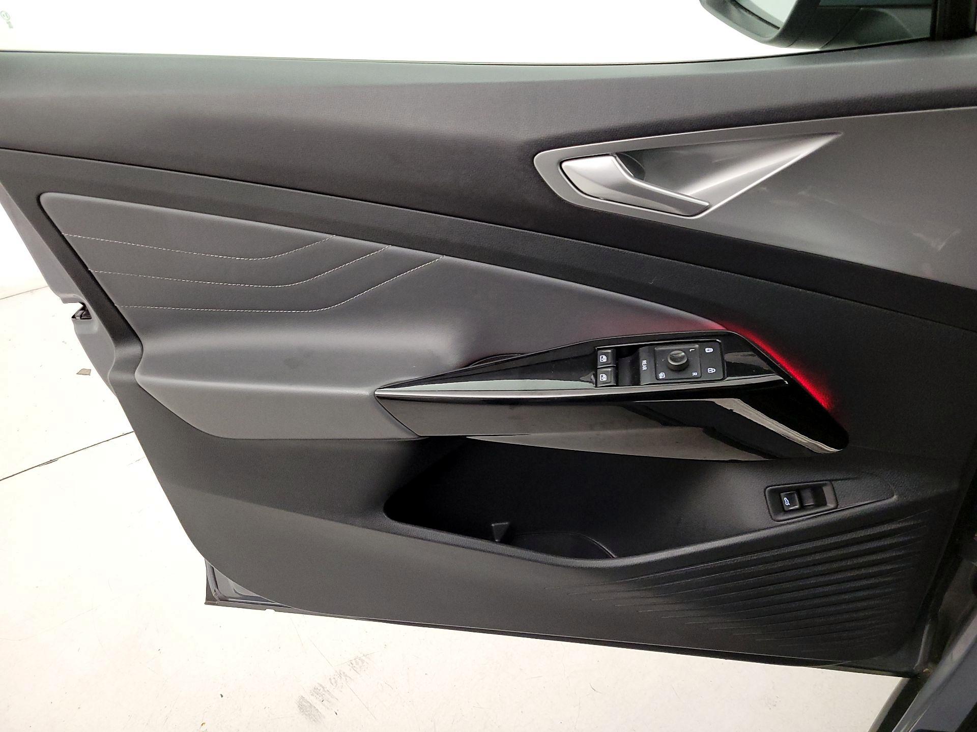 Thumbnail: 2023 Volkswagen ID.4 - 12