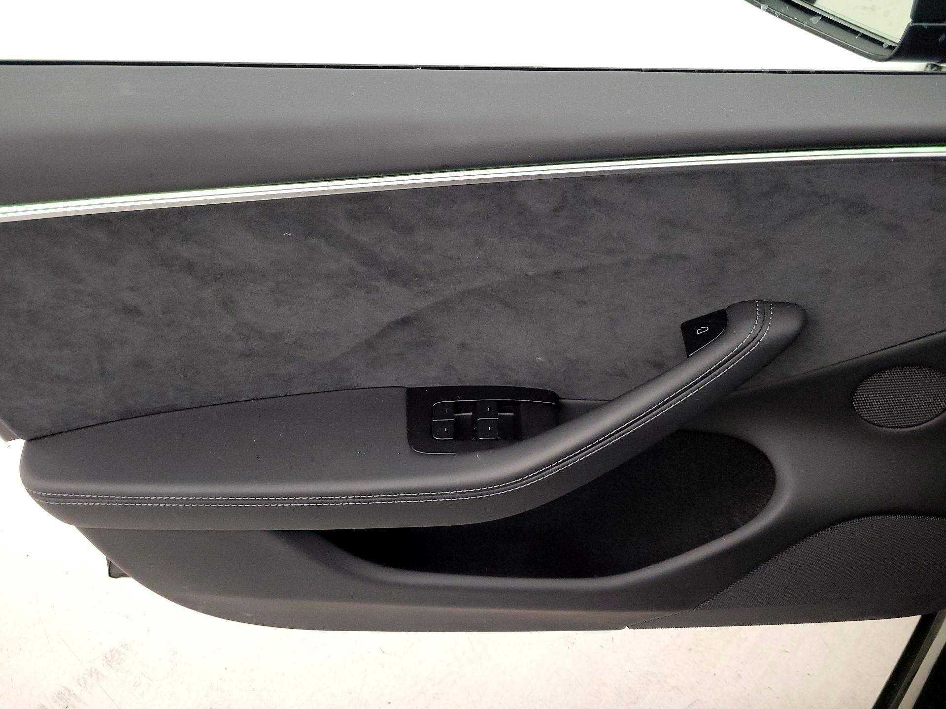 Thumbnail: 2024 Tesla Model 3 - 12