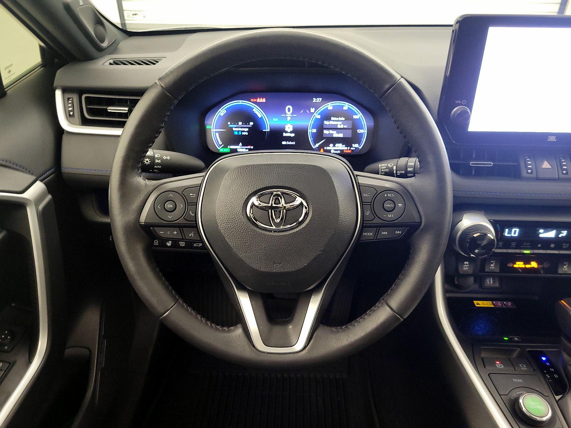 Thumbnail: 2024 Toyota RAV4 - 10