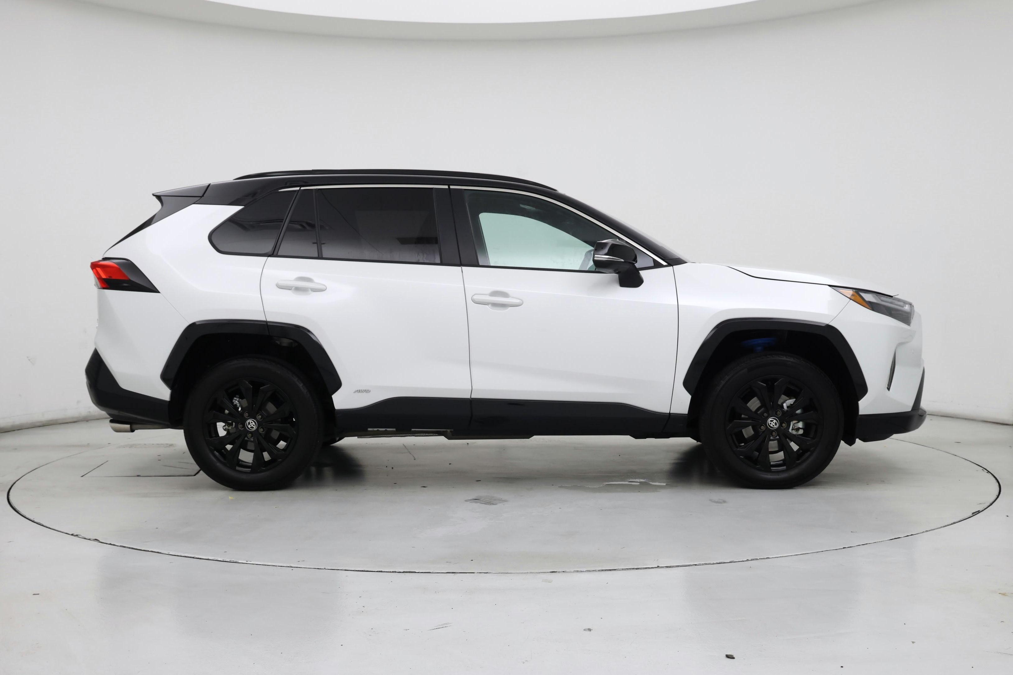 Thumbnail: 2024 Toyota RAV4 - 7