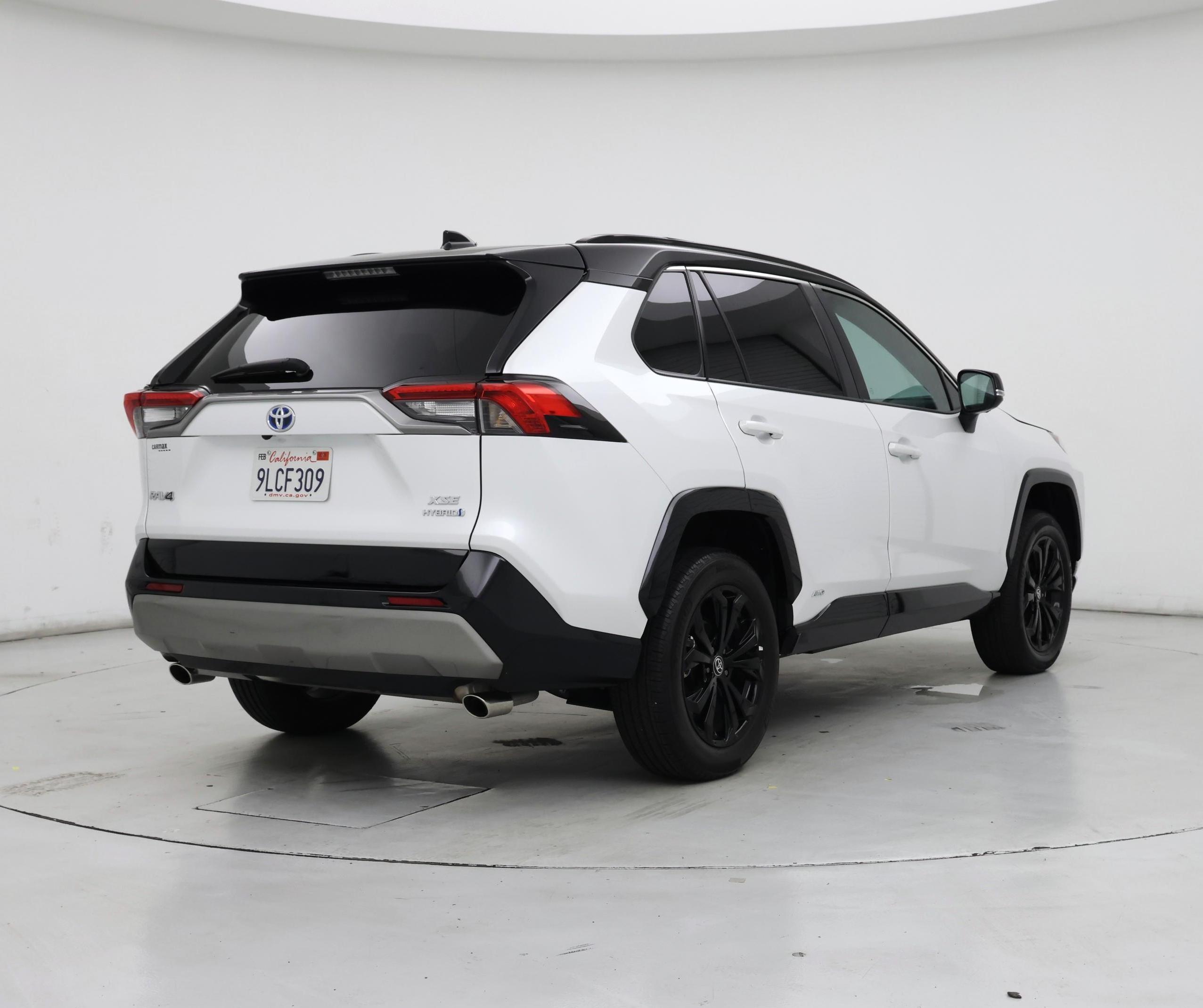 Thumbnail: 2024 Toyota RAV4 - 8