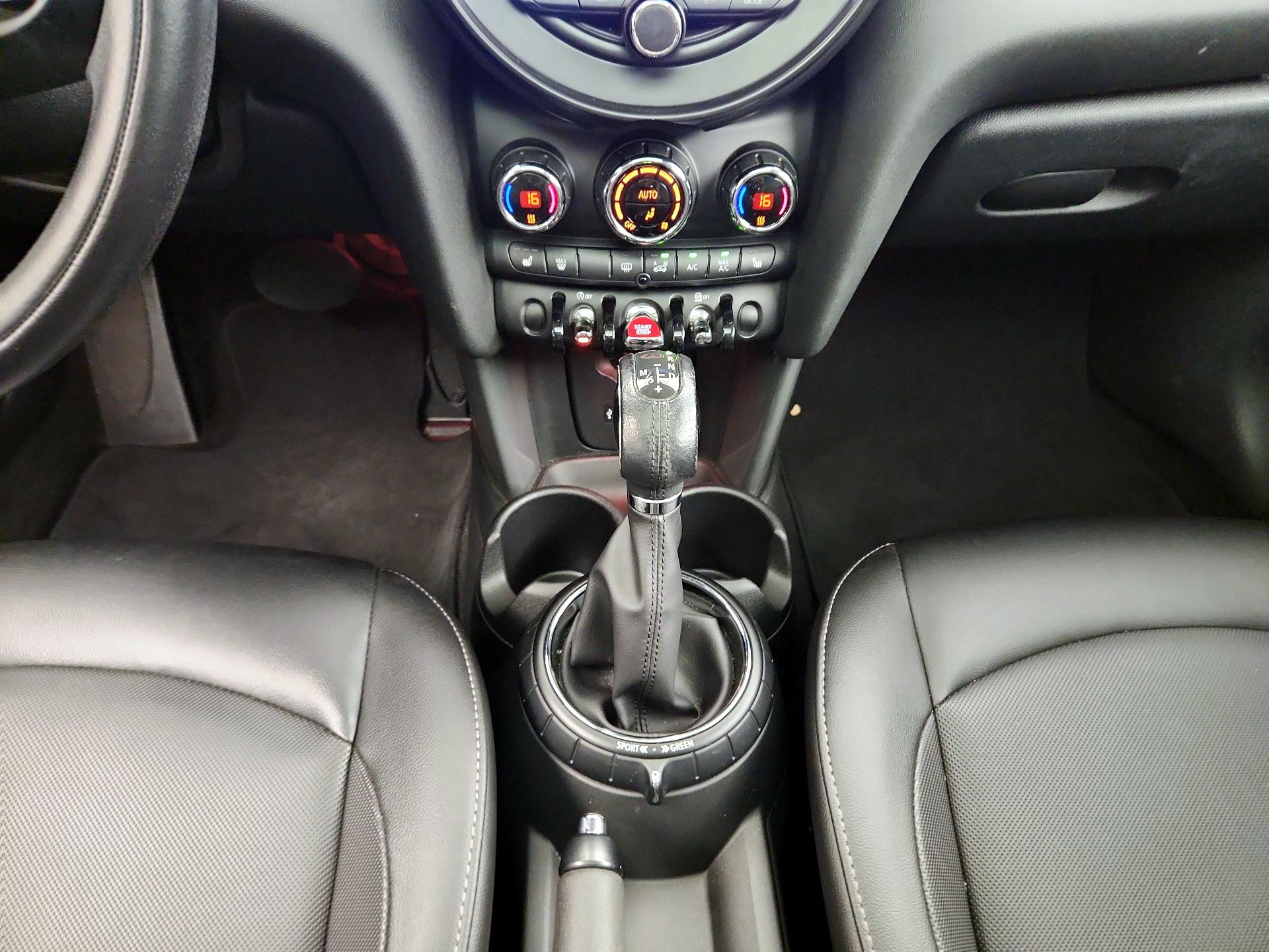 Thumbnail: 2016 MINI Cooper Hardtop - 15