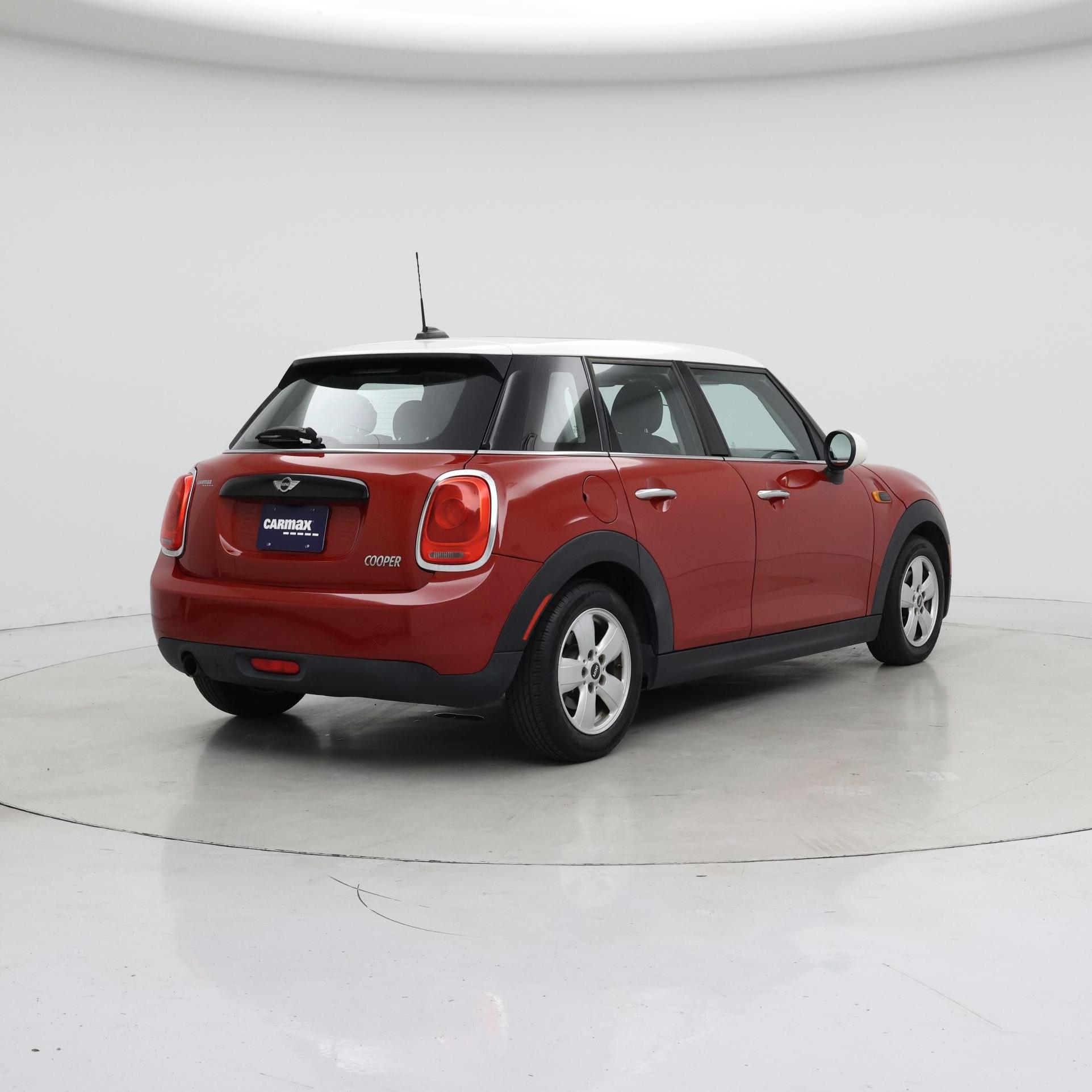 Thumbnail: 2016 MINI Cooper Hardtop - 8