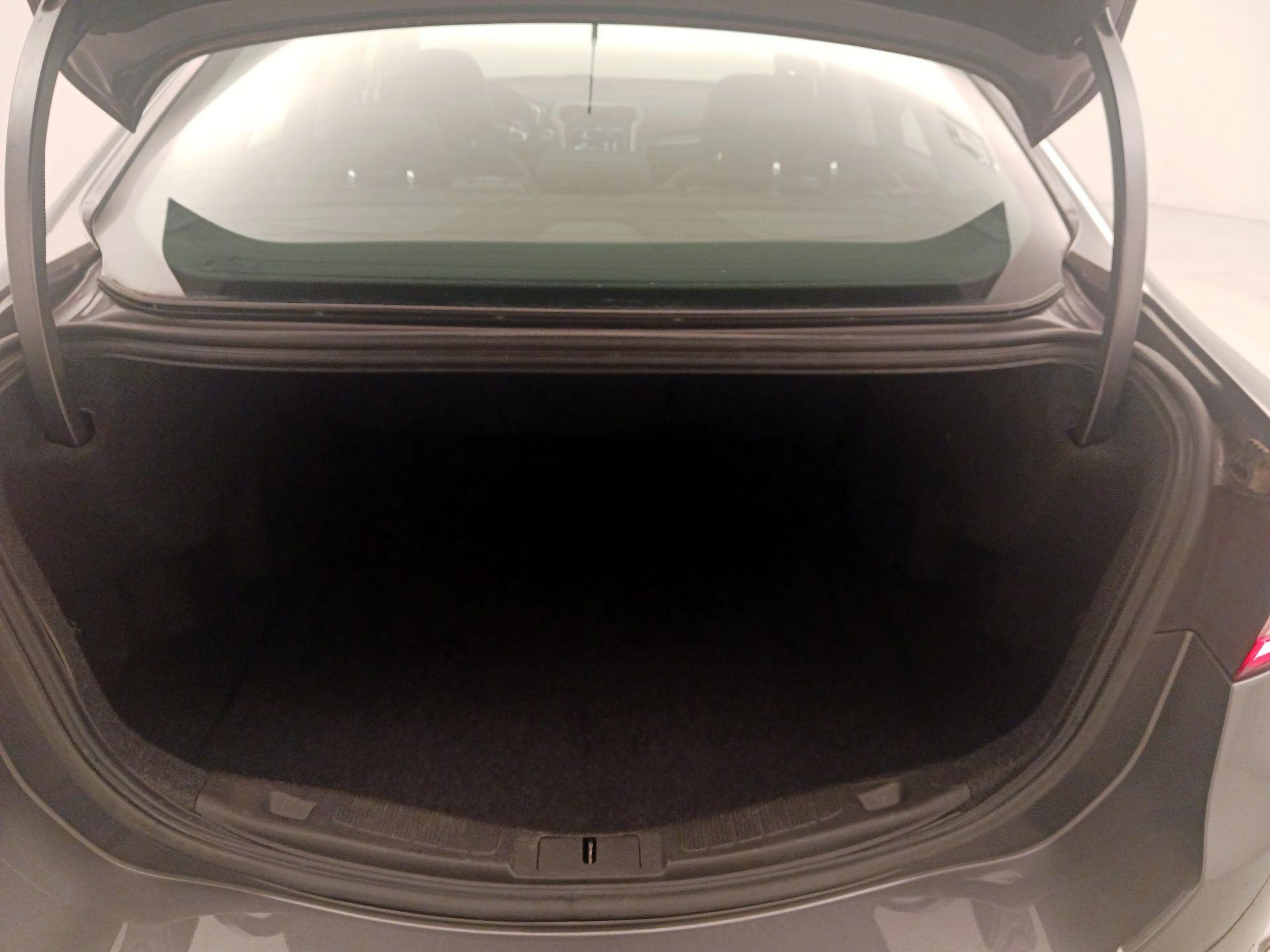 Thumbnail: 2013 Ford Fusion - 20