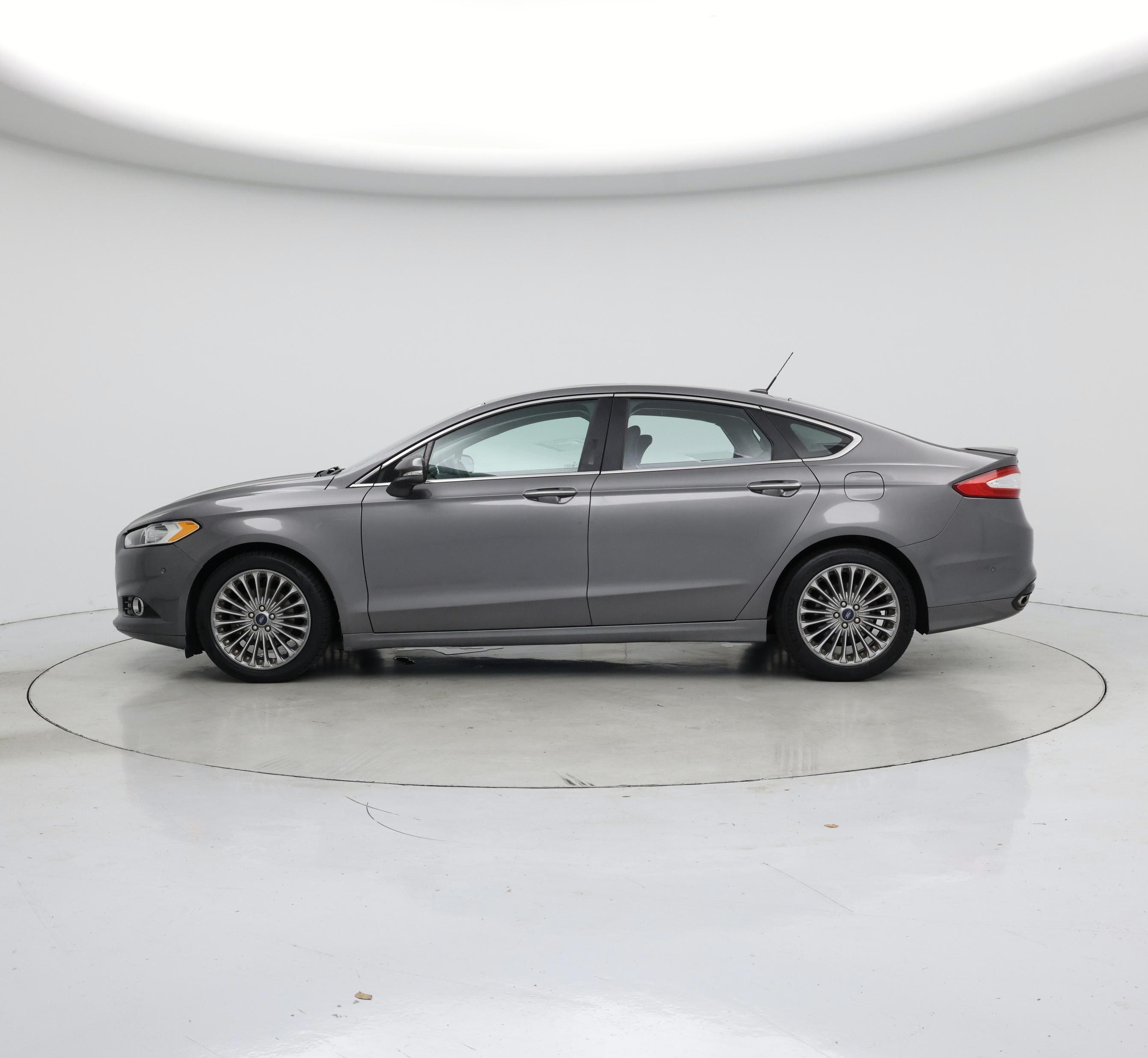 Thumbnail: 2013 Ford Fusion - 3