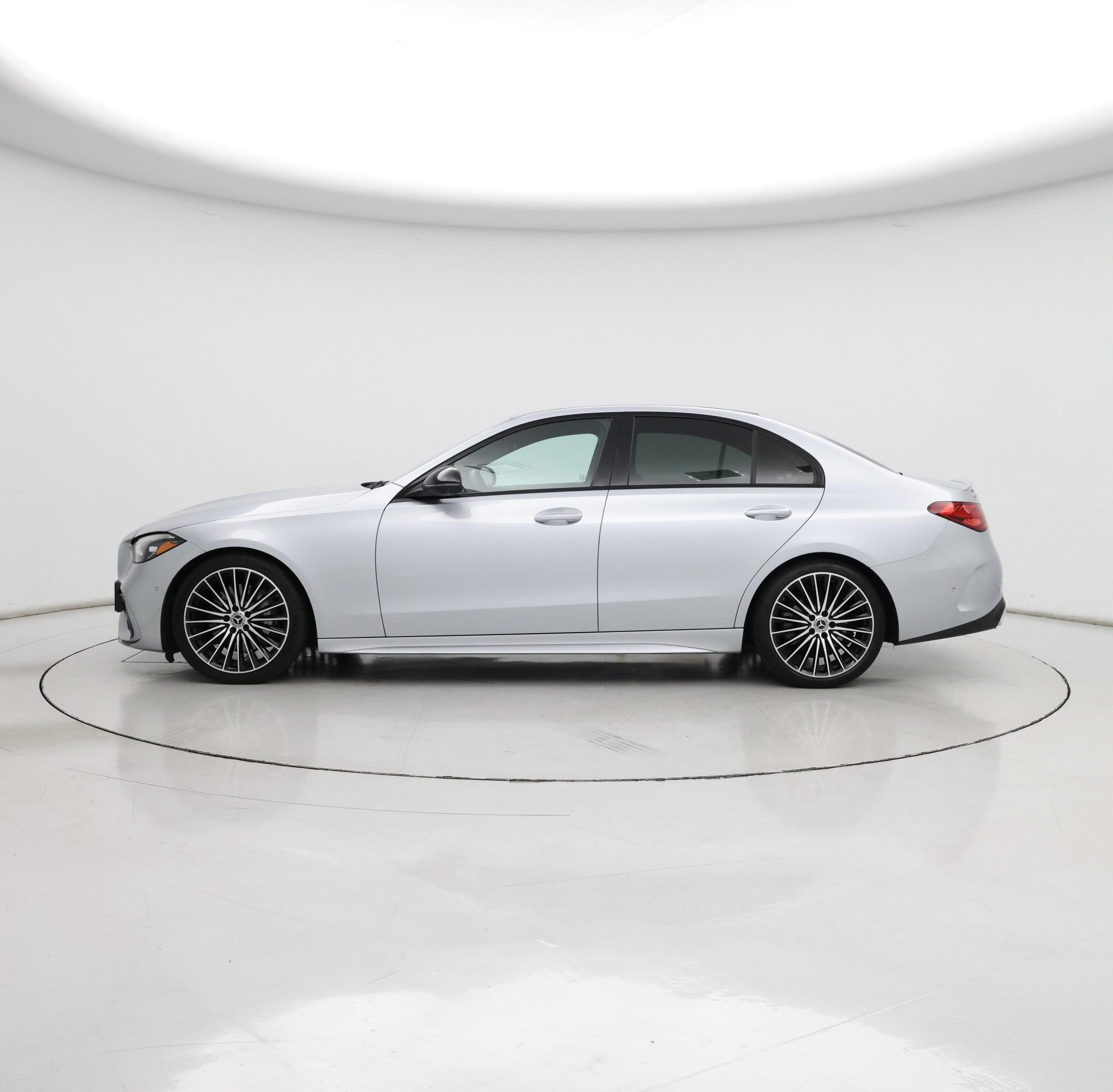 Thumbnail: 2022 Mercedes-Benz C-Class - 3