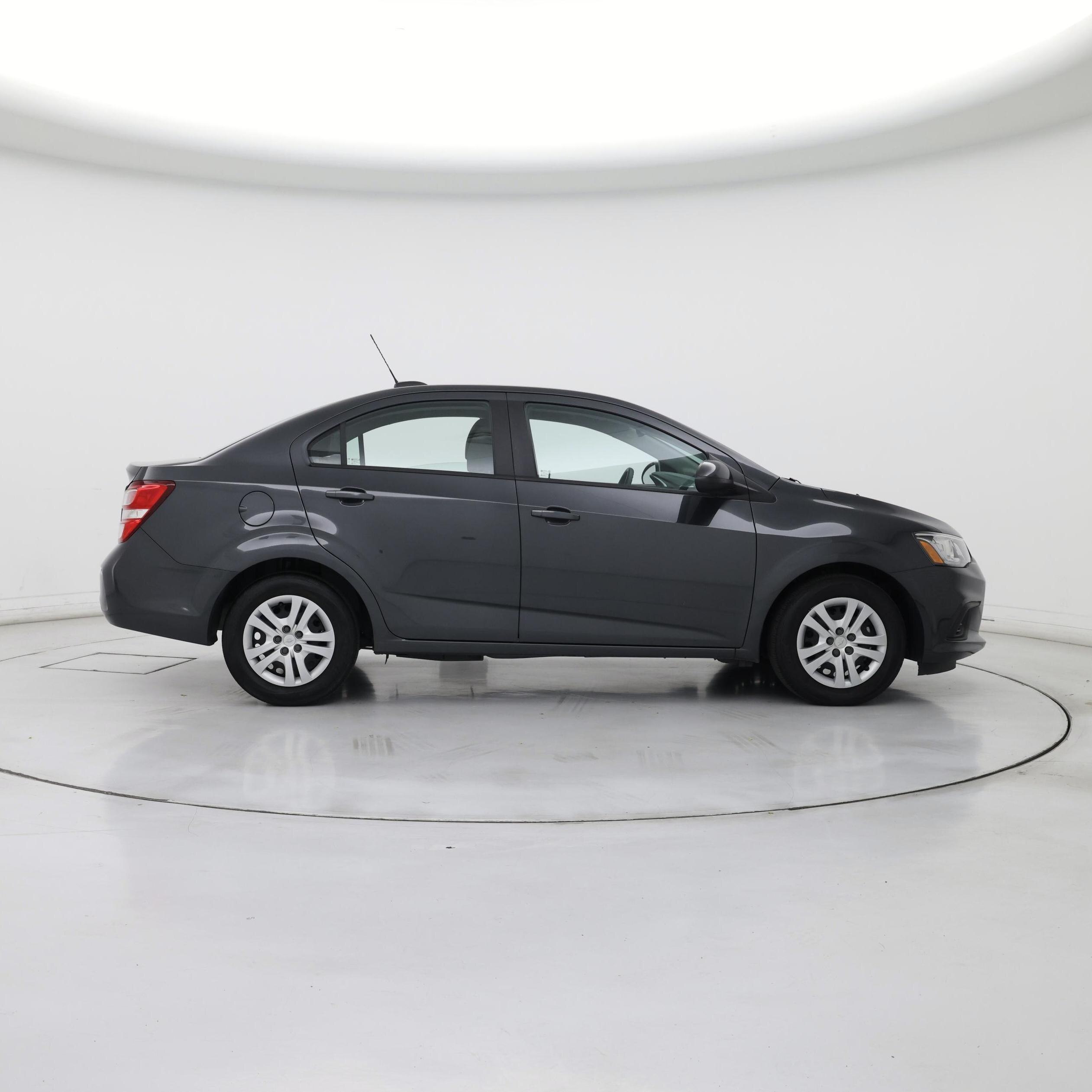 Thumbnail: 2017 Chevrolet Sonic - 7