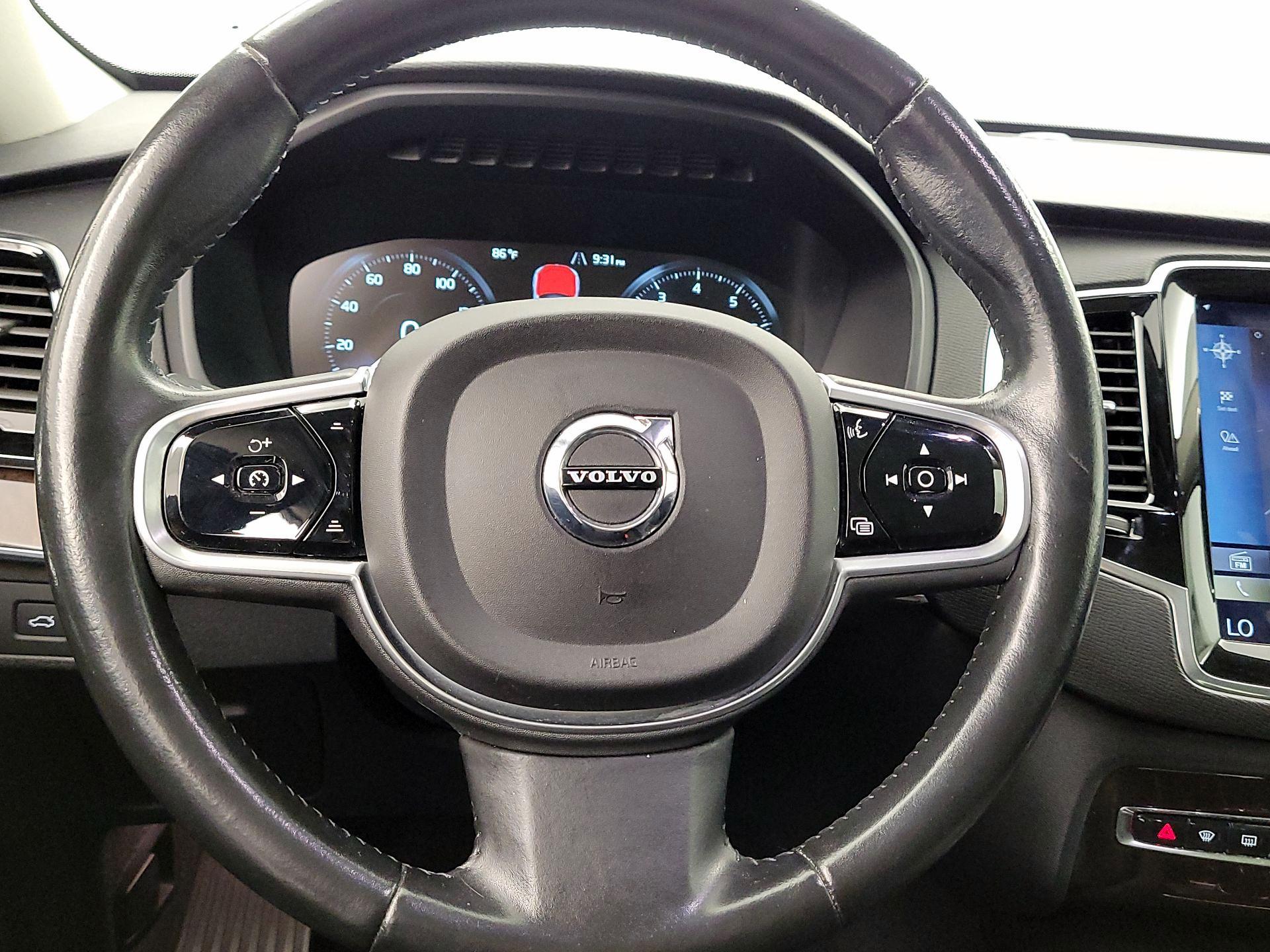 Thumbnail: 2017 Volvo XC90 - 10