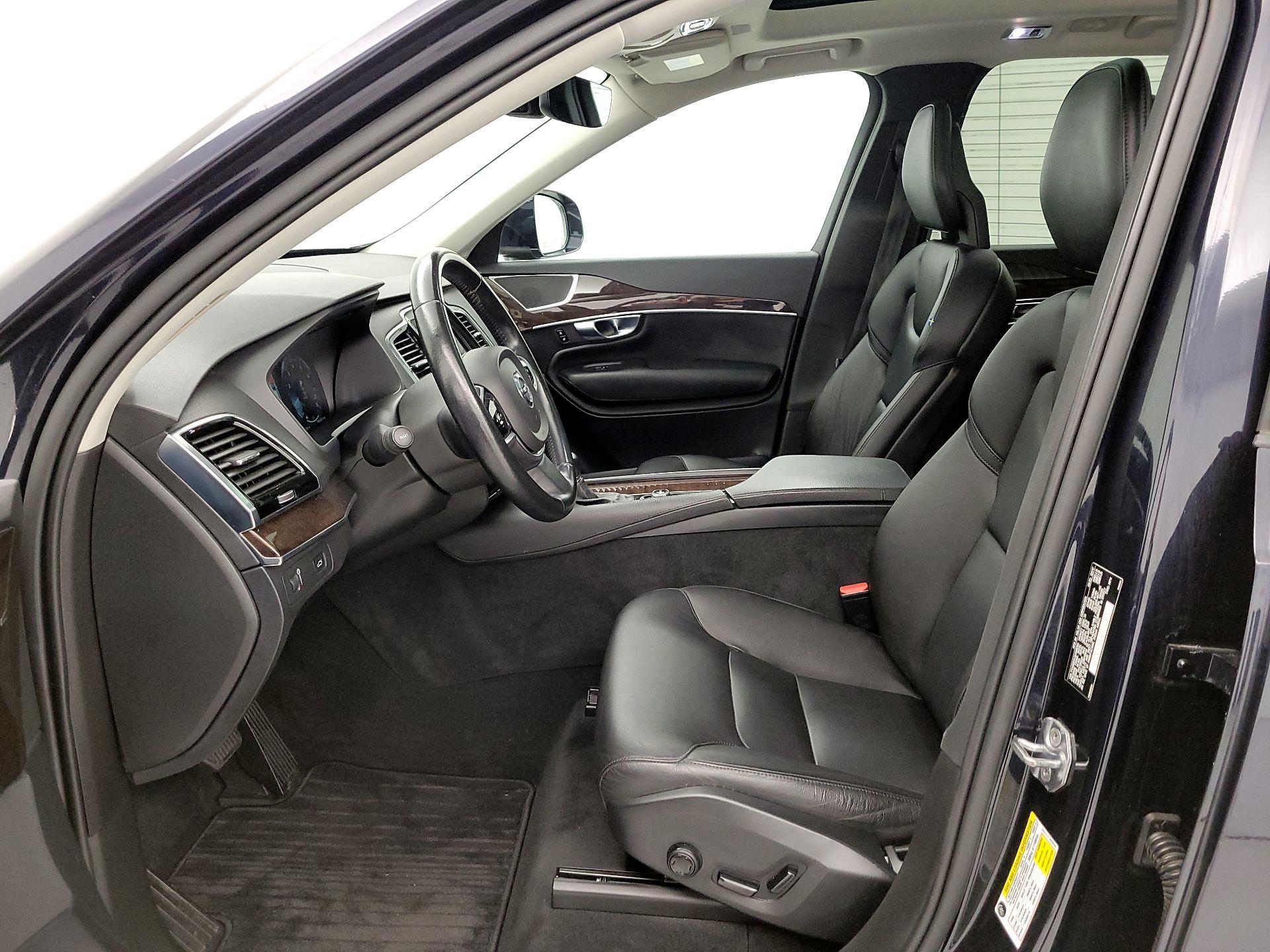 Thumbnail: 2017 Volvo XC90 - 11