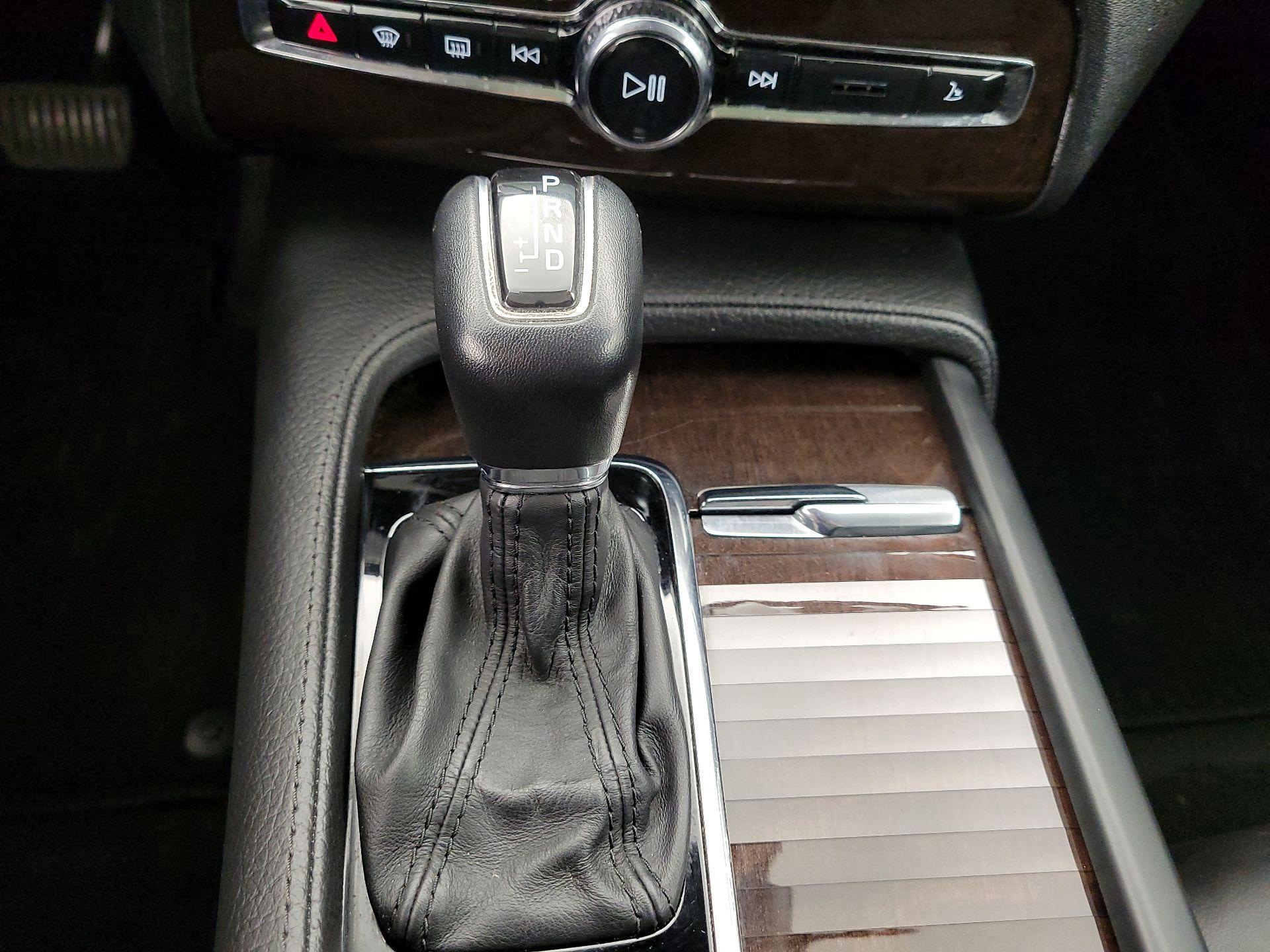 Thumbnail: 2017 Volvo XC90 - 18