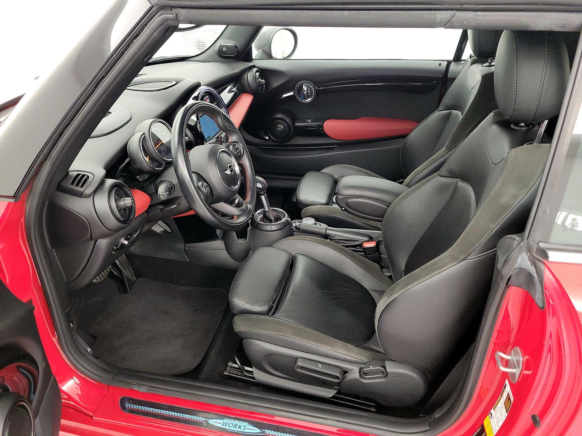 Thumbnail: 2016 MINI Cooper - 11