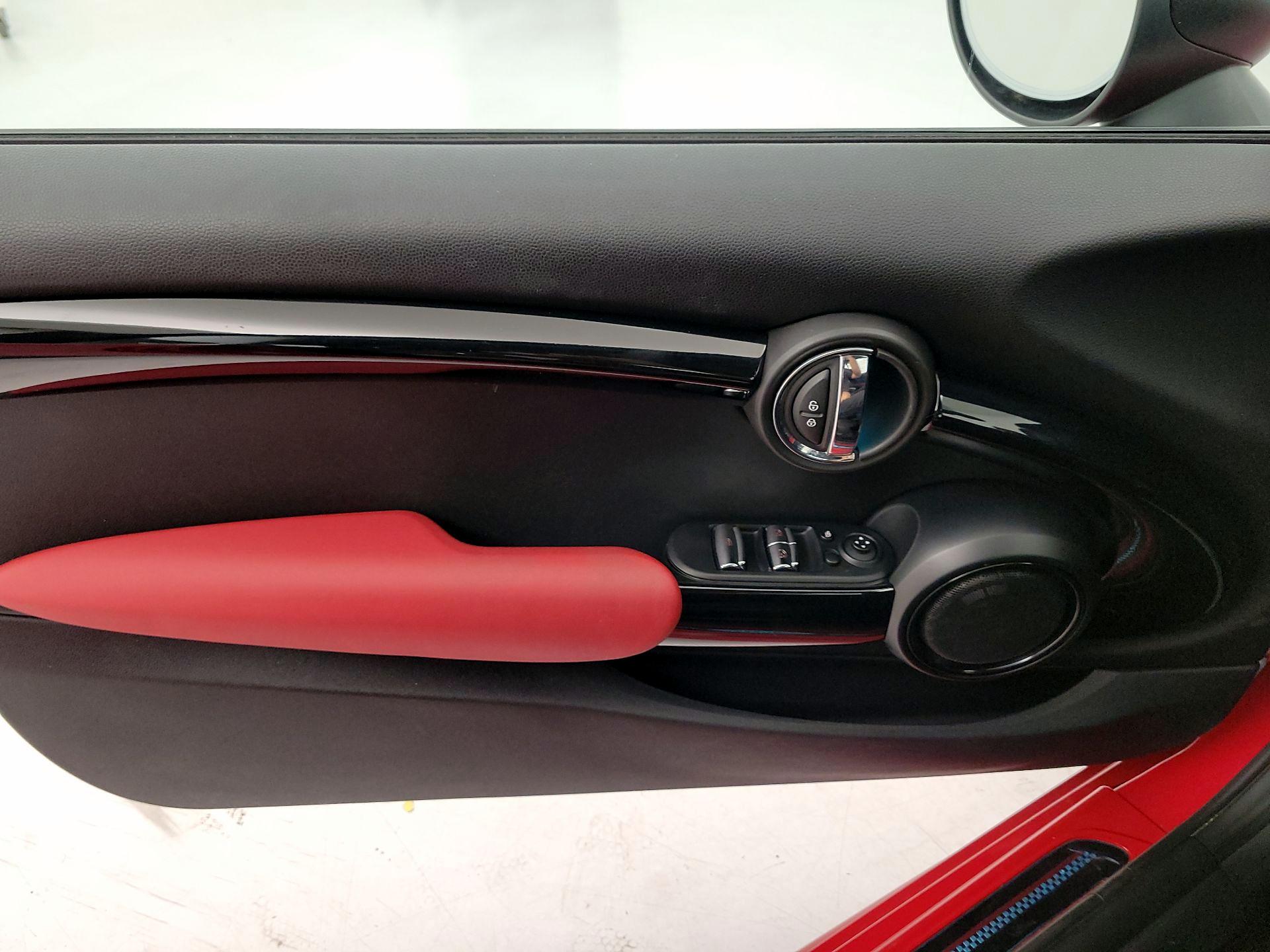Thumbnail: 2016 MINI Cooper - 12