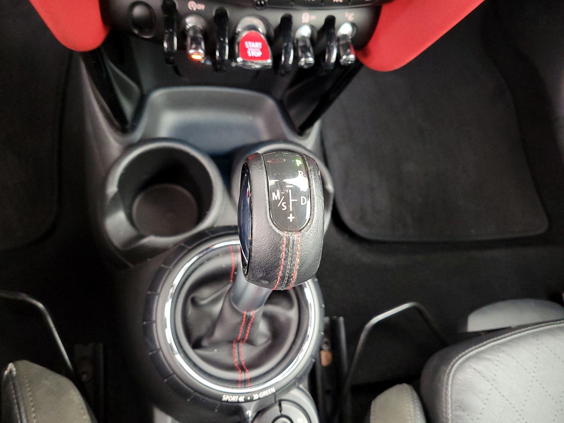 Thumbnail: 2016 MINI Cooper - 18