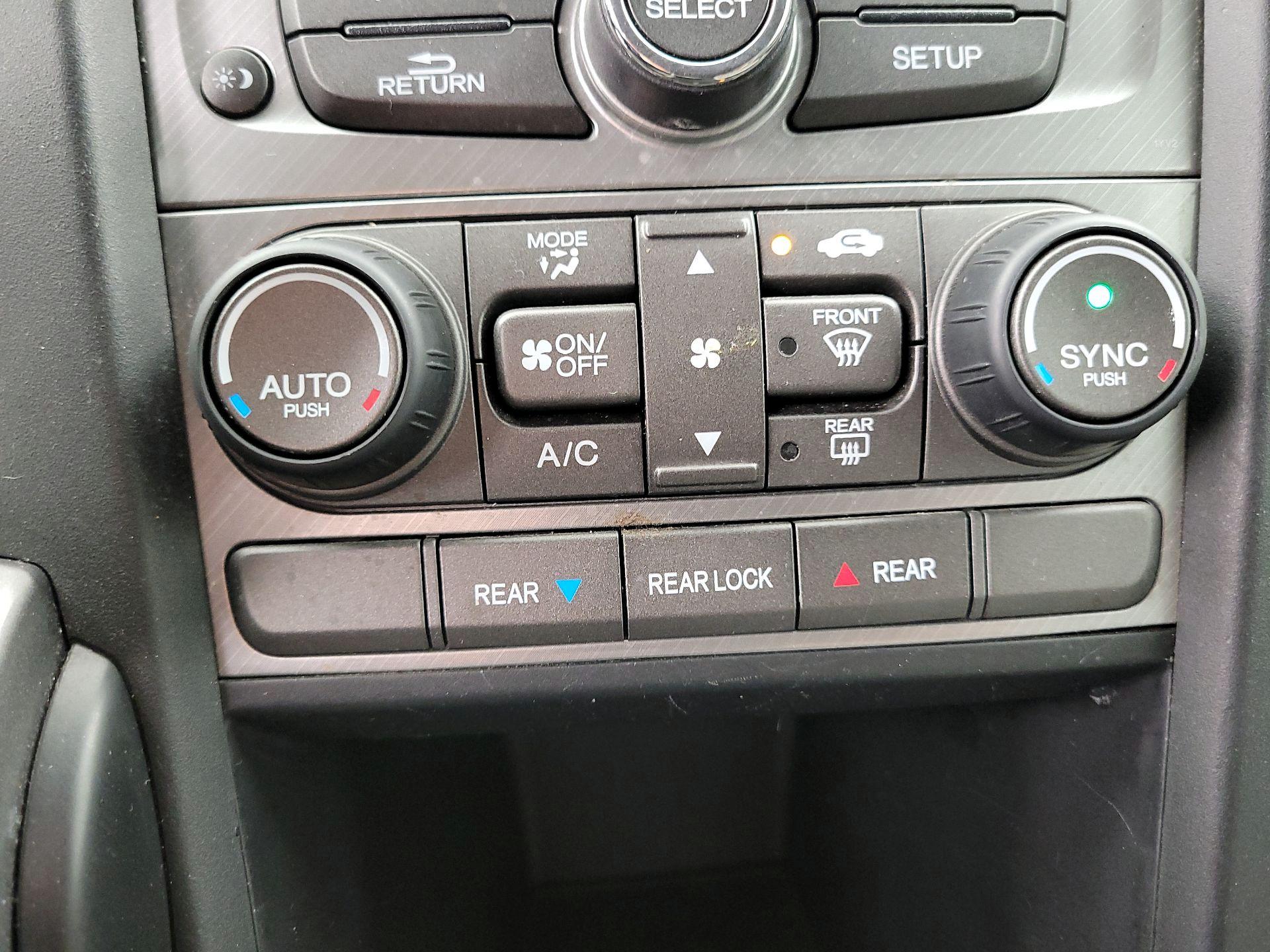 Thumbnail: 2013 Honda Pilot - 15