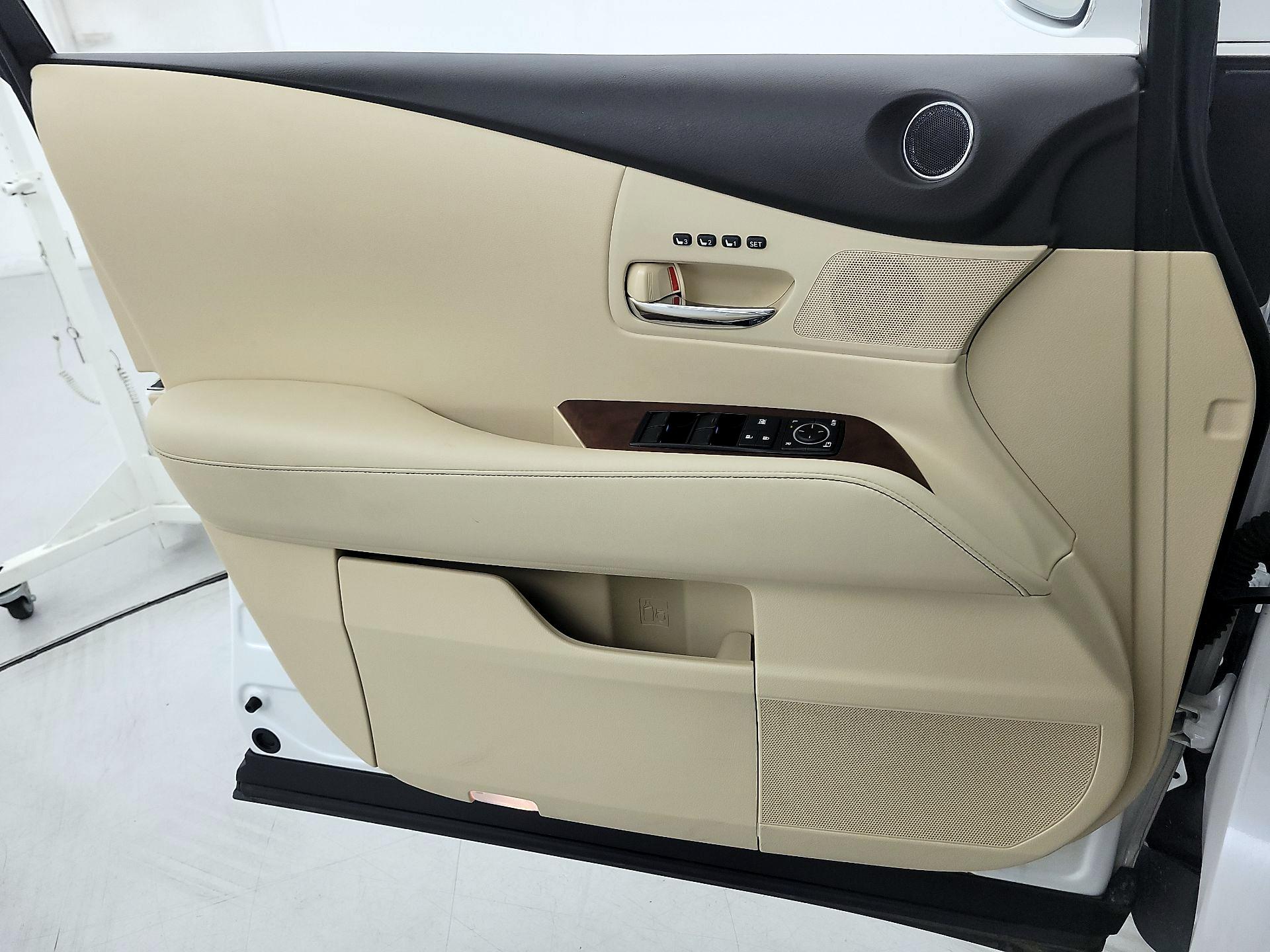 Thumbnail: 2015 Lexus RX - 12