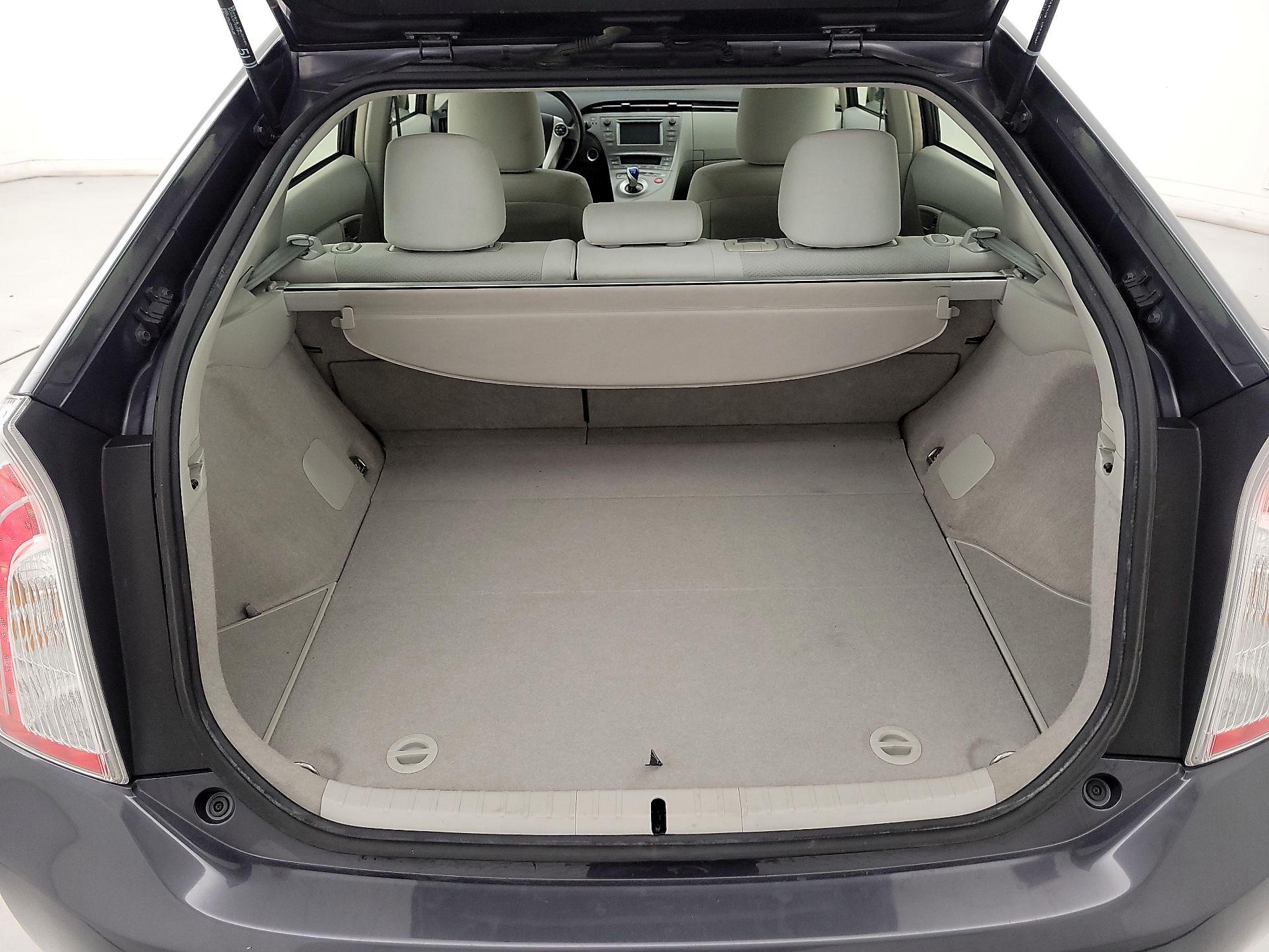 Thumbnail: 2015 Toyota Prius - 20