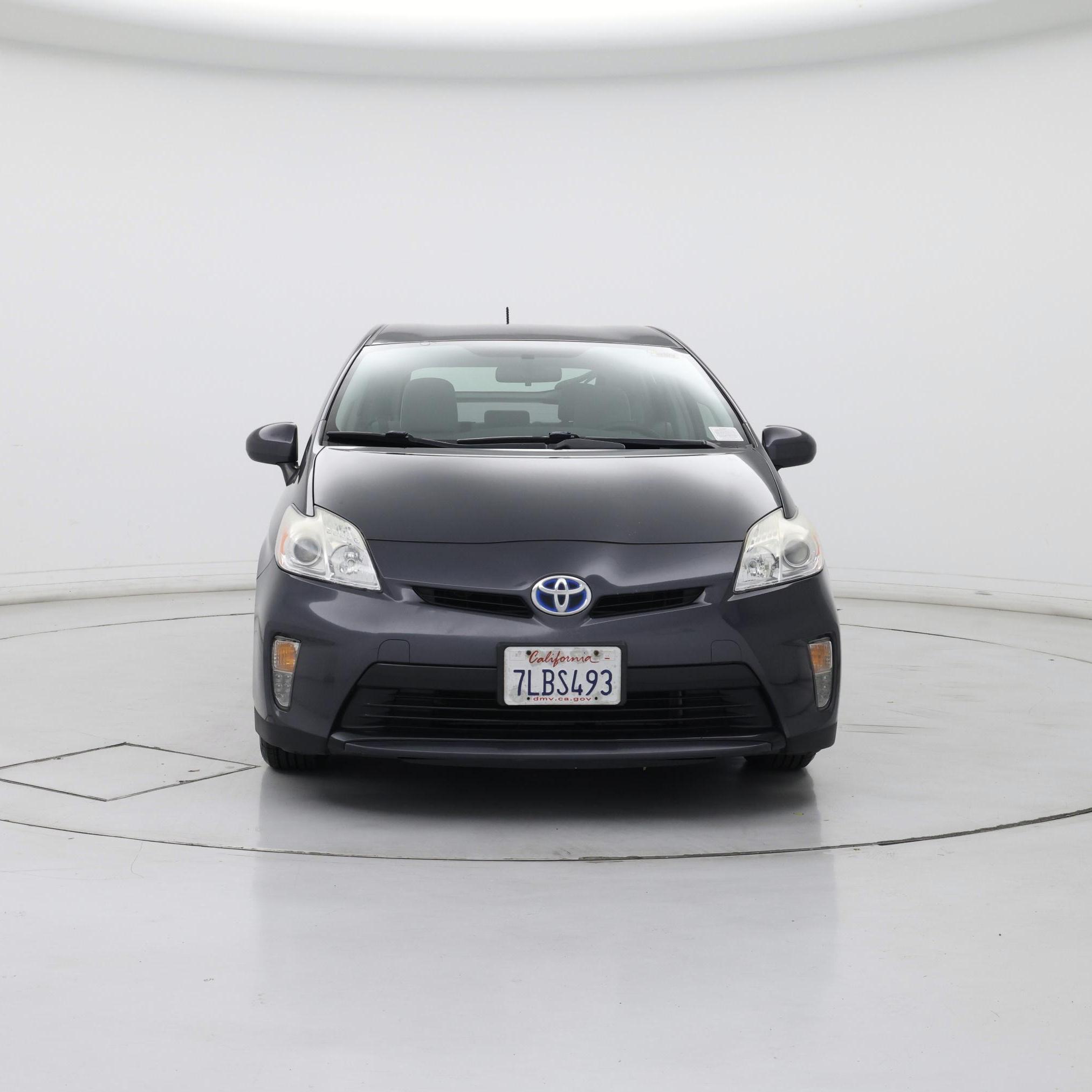 Thumbnail: 2015 Toyota Prius - 5