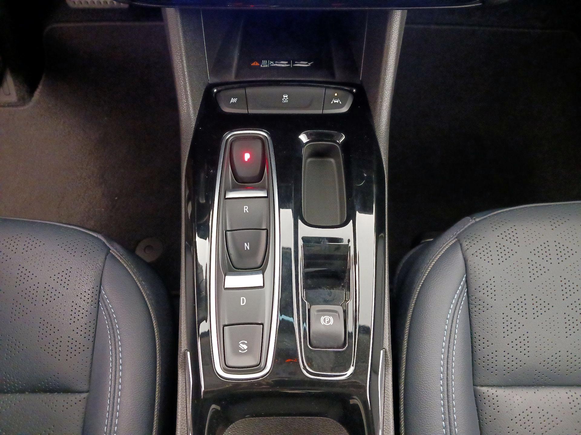 Thumbnail: 2023 Chevrolet Bolt EUV - 17