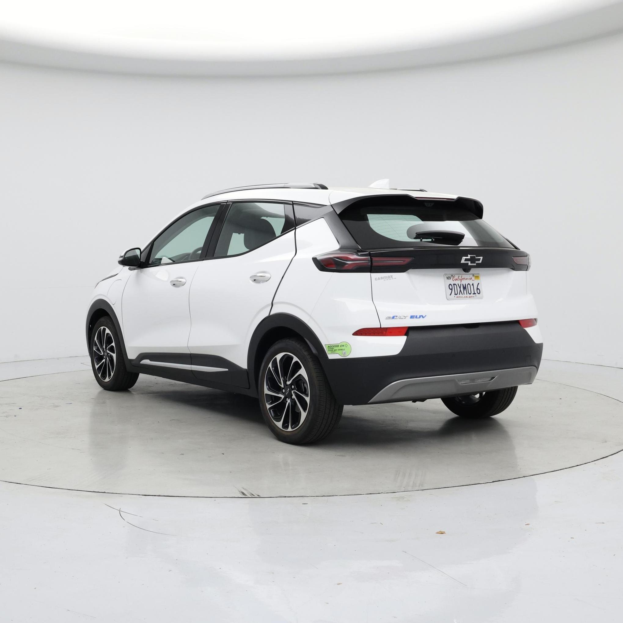 Thumbnail: 2023 Chevrolet Bolt EUV - 2