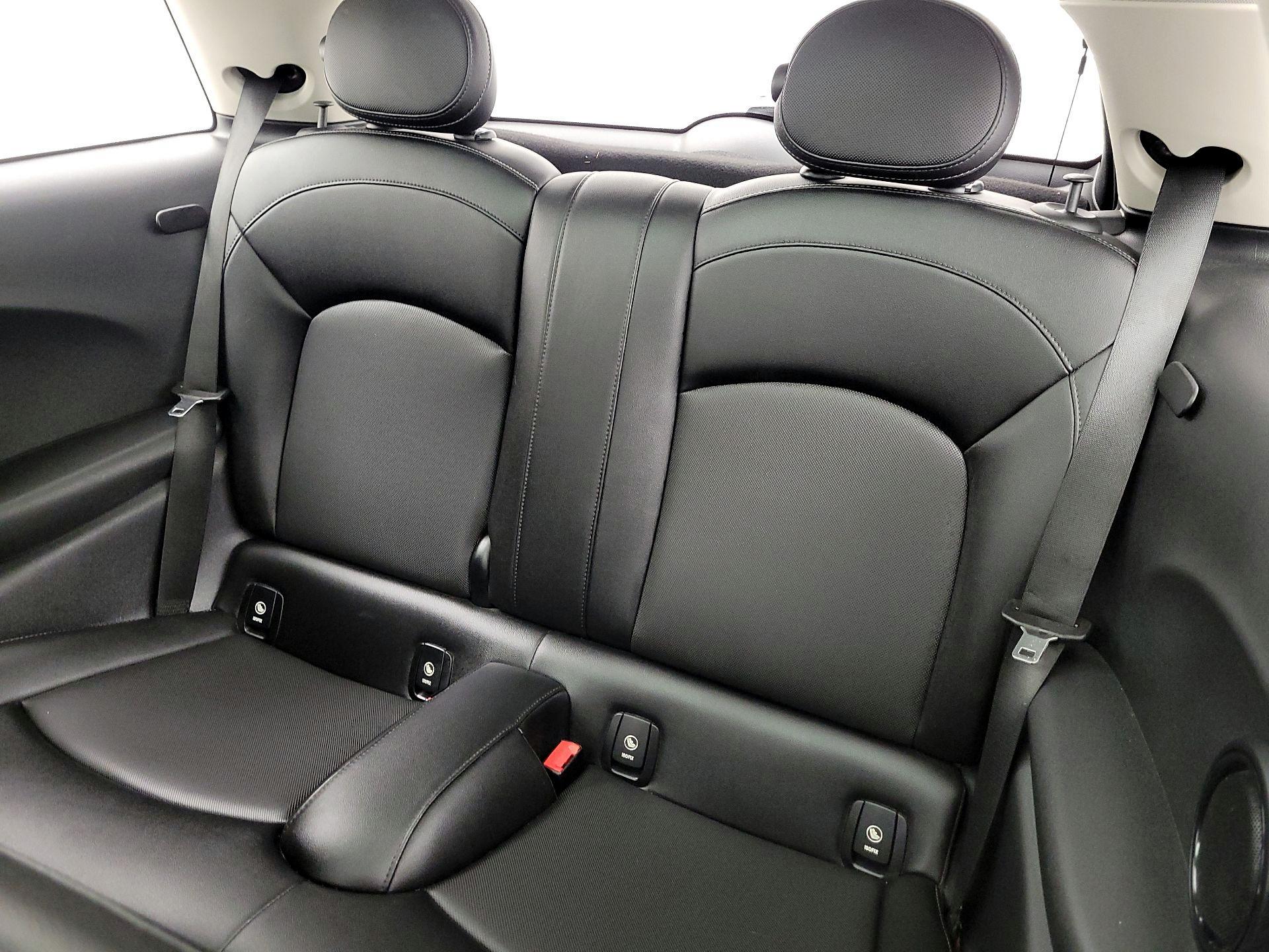 Thumbnail: 2016 MINI Cooper Hardtop - 19