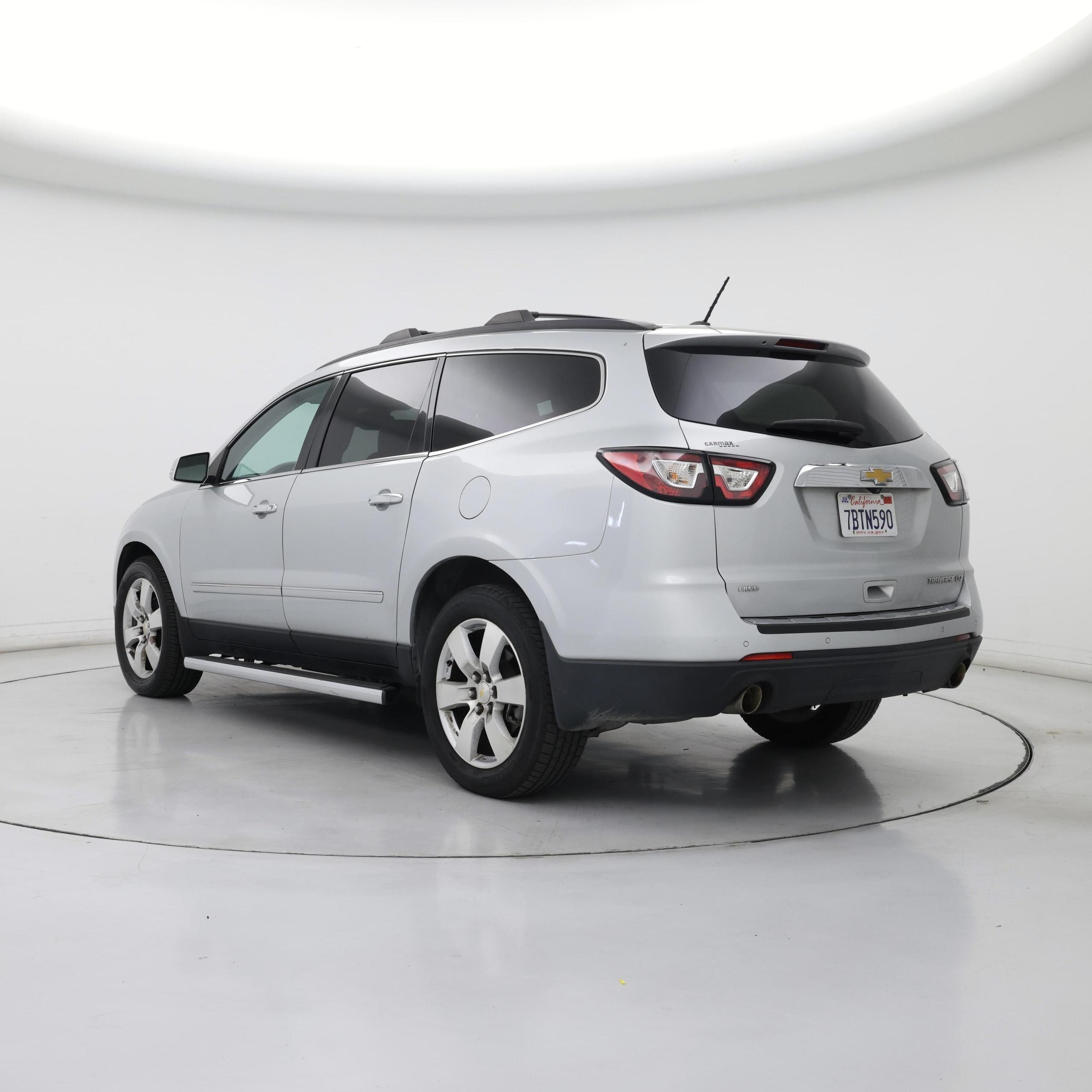 Thumbnail: 2014 Chevrolet Traverse - 2