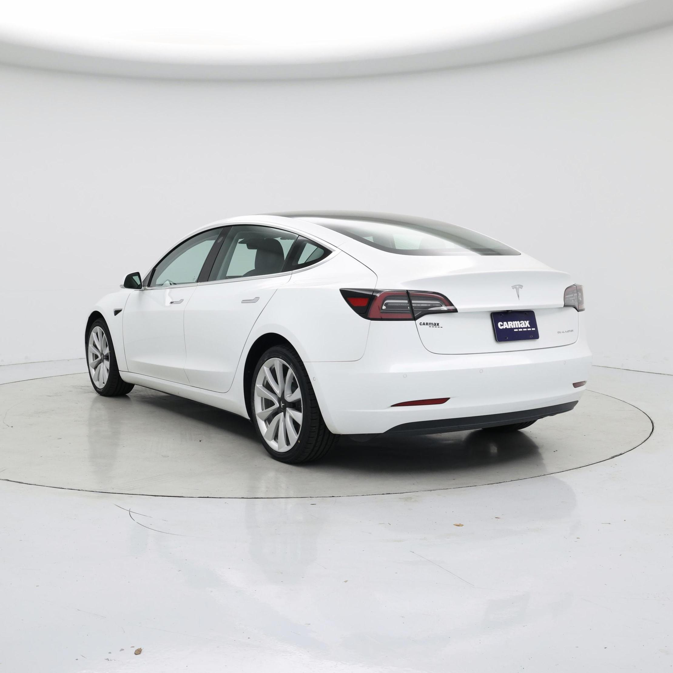 Thumbnail: 2019 Tesla Model 3 - 2