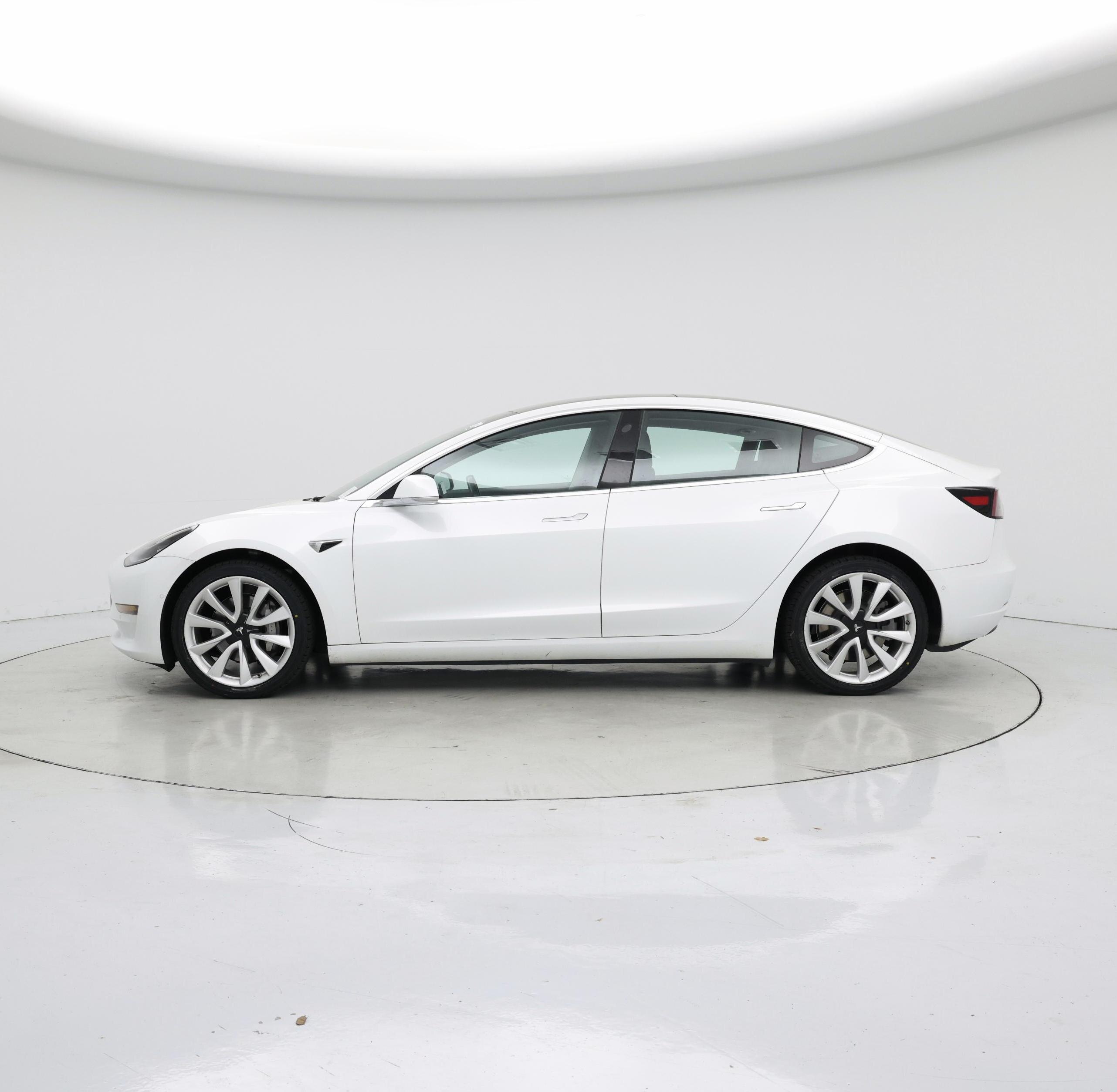 Thumbnail: 2019 Tesla Model 3 - 3