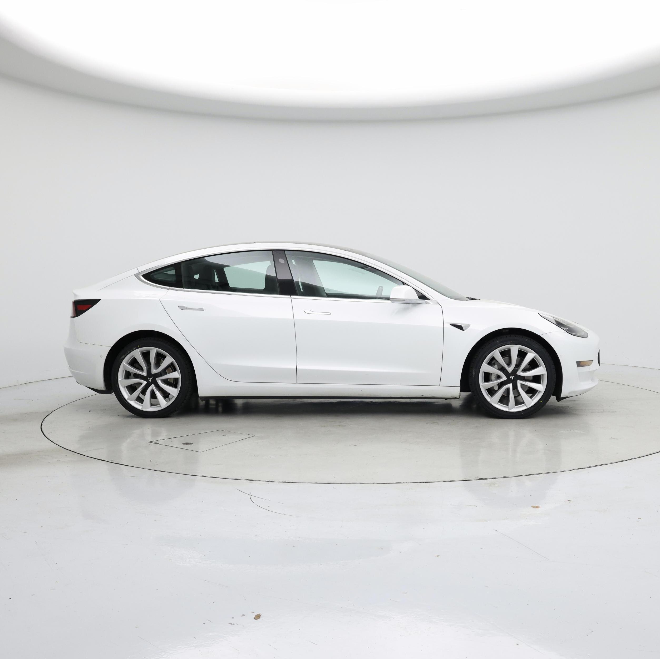 Thumbnail: 2019 Tesla Model 3 - 7
