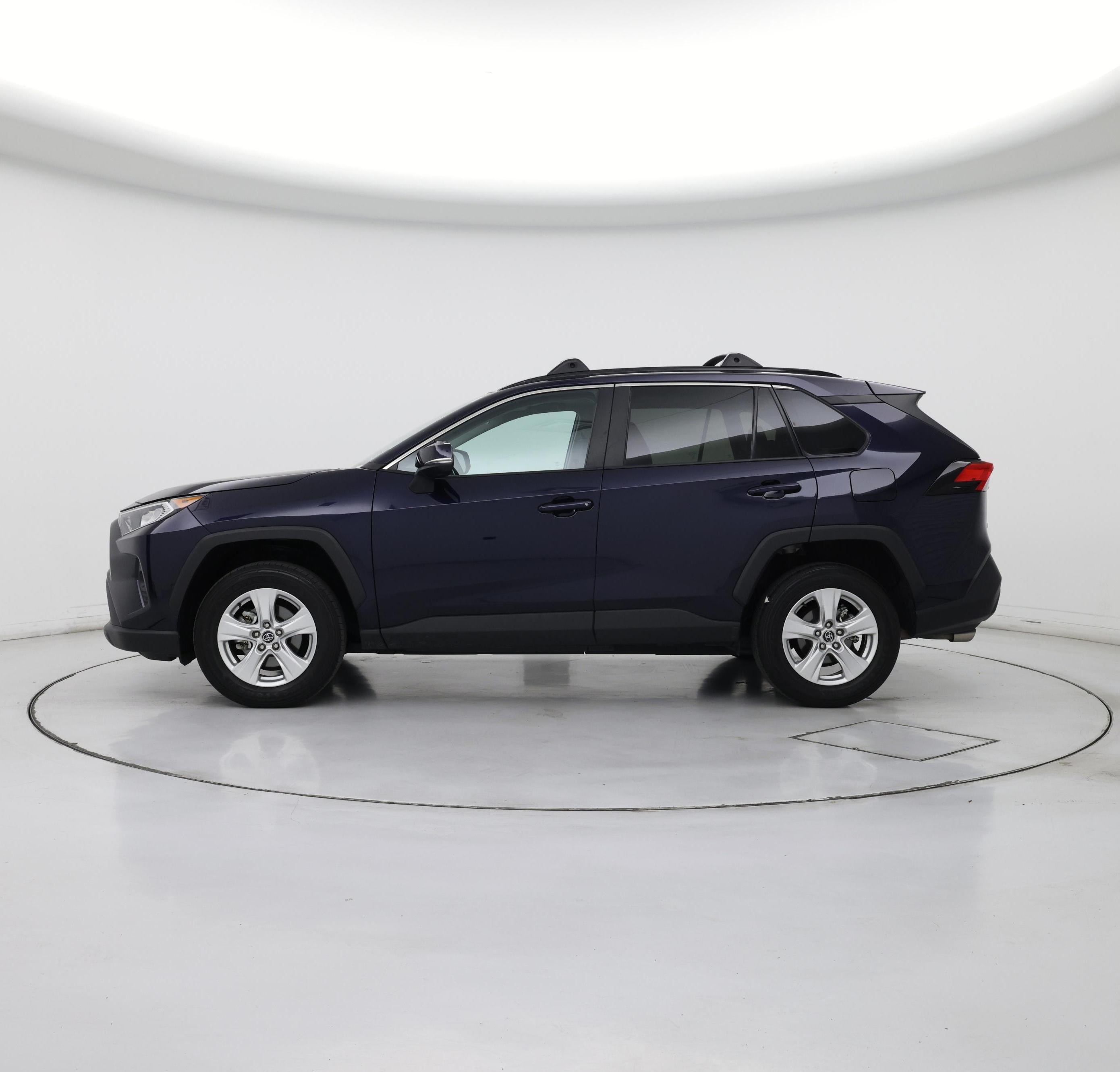 Thumbnail: 2020 Toyota RAV4 - 3