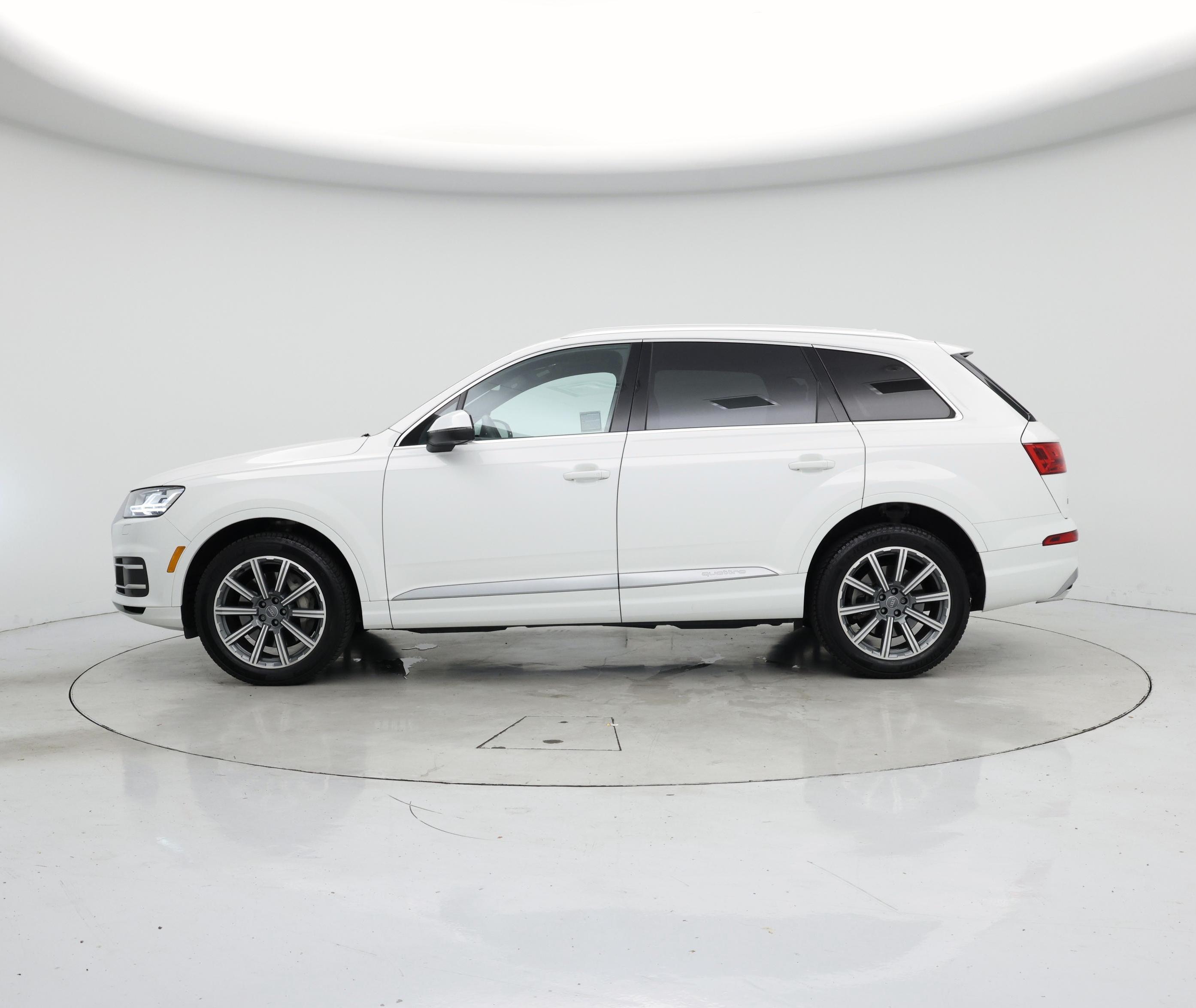 Thumbnail: 2018 Audi Q7 - 3