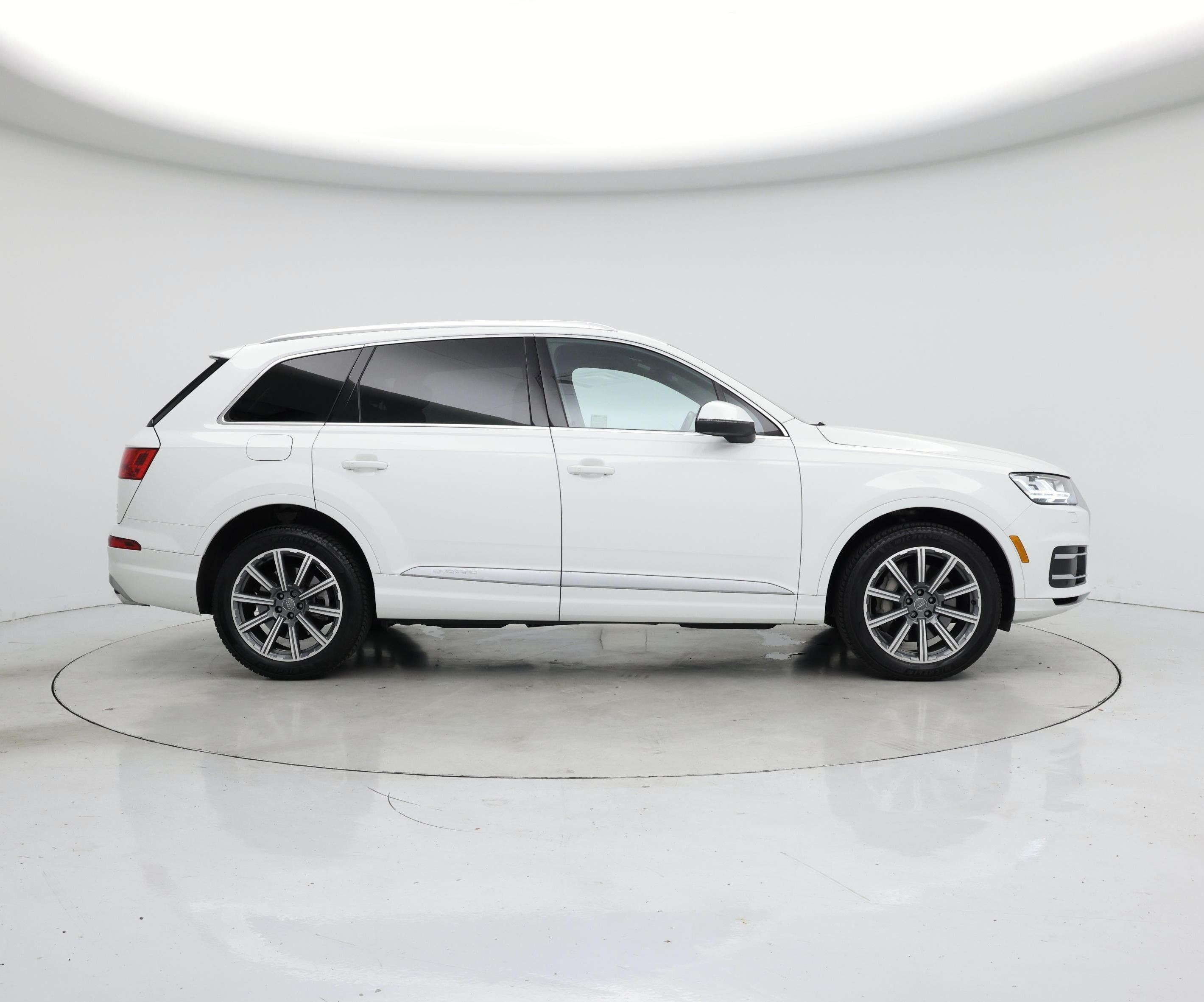 Thumbnail: 2018 Audi Q7 - 7