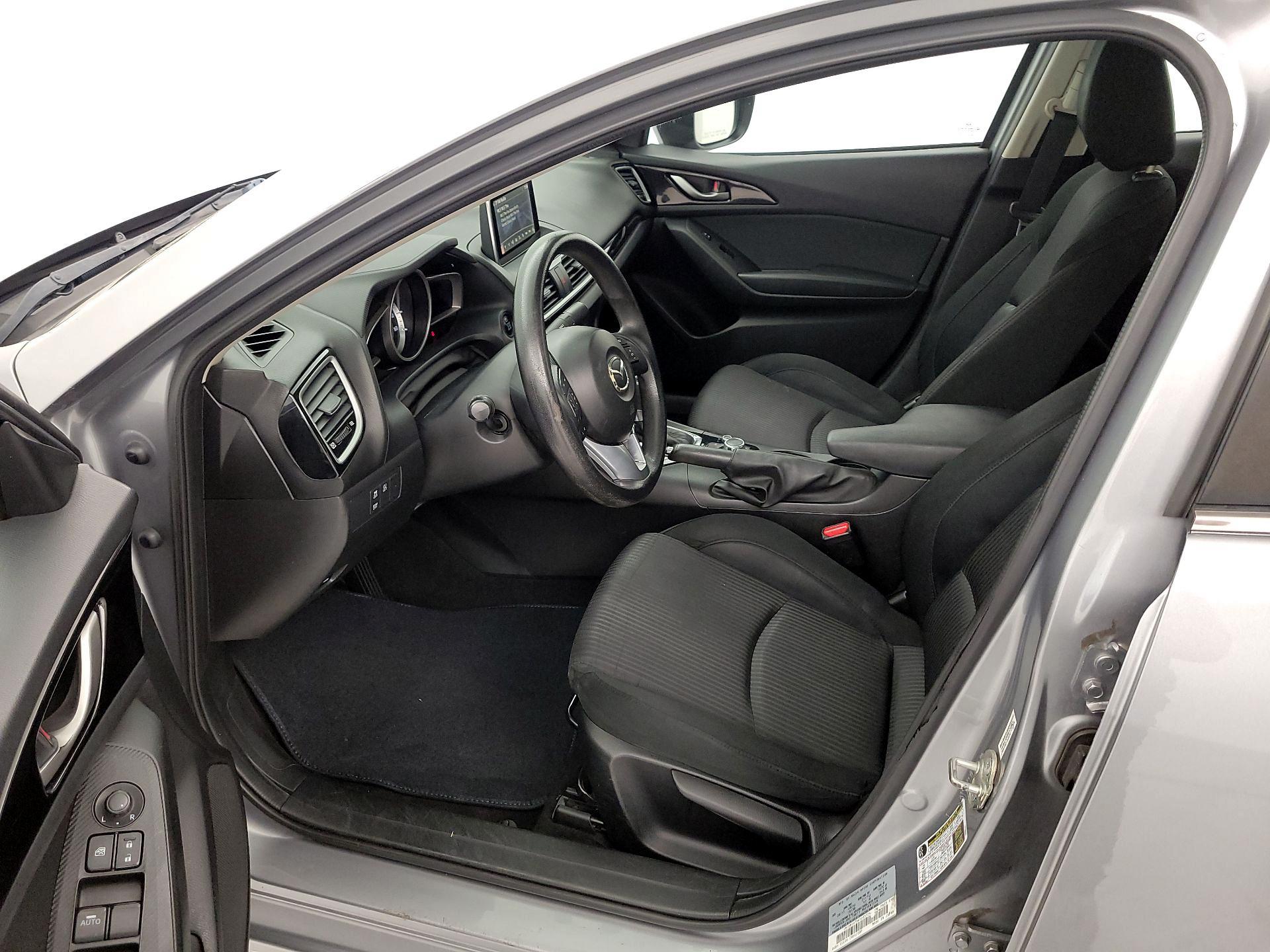Thumbnail: 2016 Mazda Mazda3 - 11