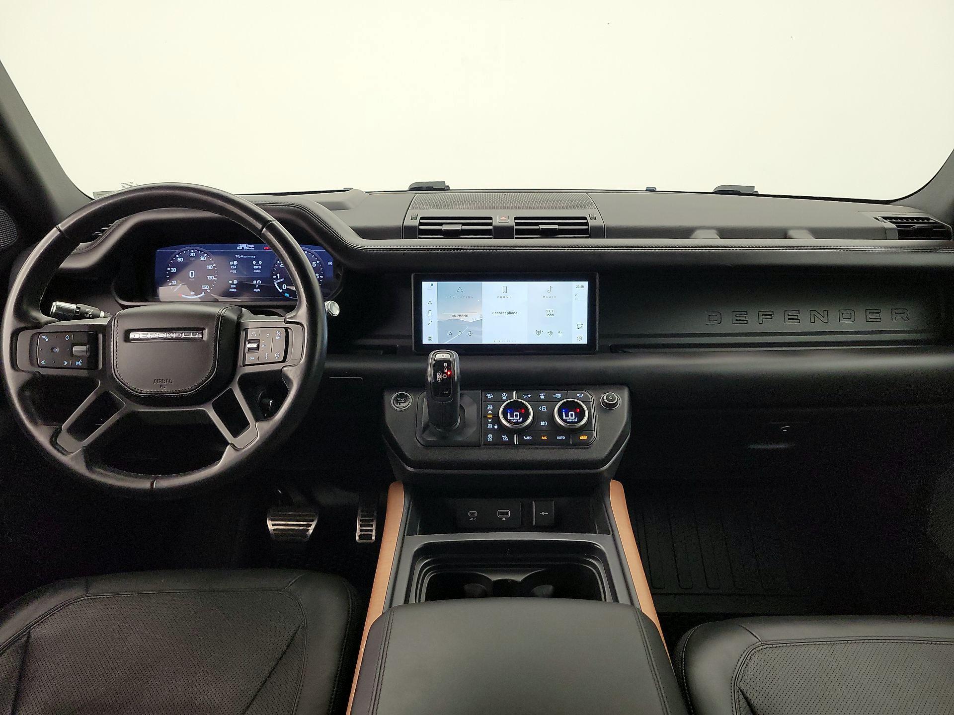 Thumbnail: 2020 Land Rover Defender - 9
