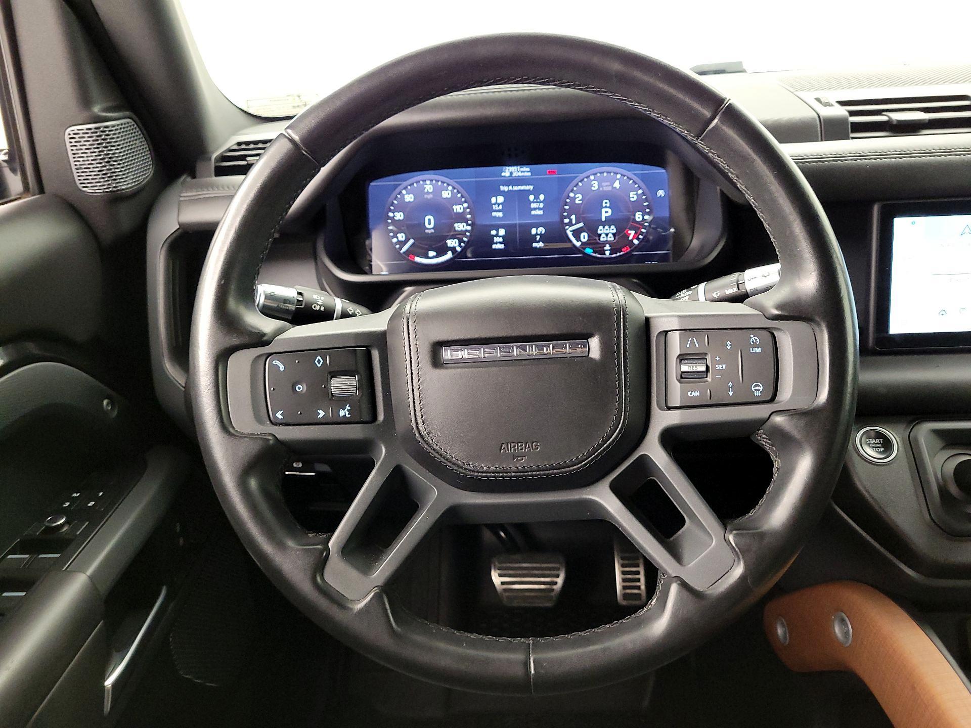 Thumbnail: 2020 Land Rover Defender - 10