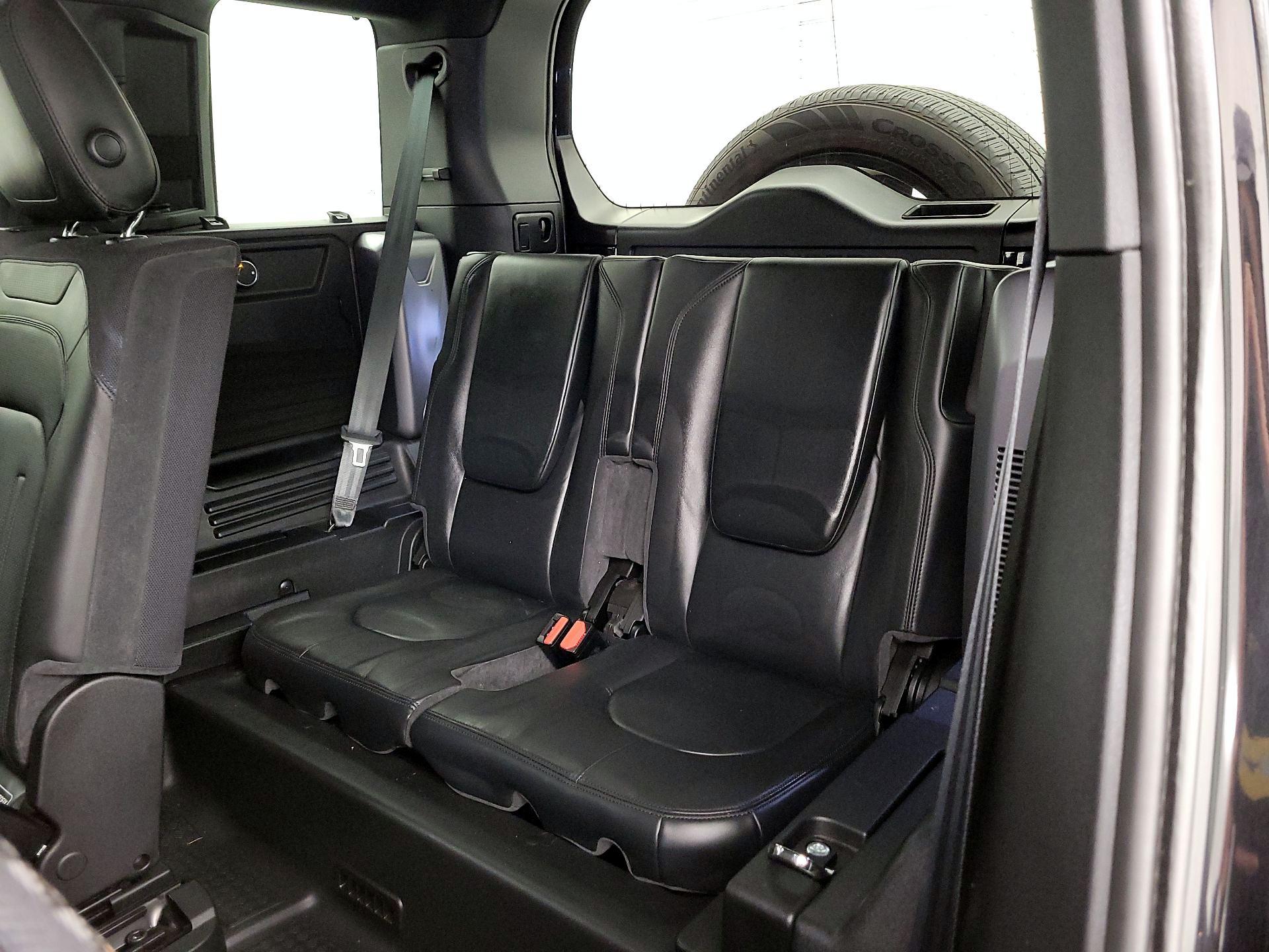 Thumbnail: 2020 Land Rover Defender - 19