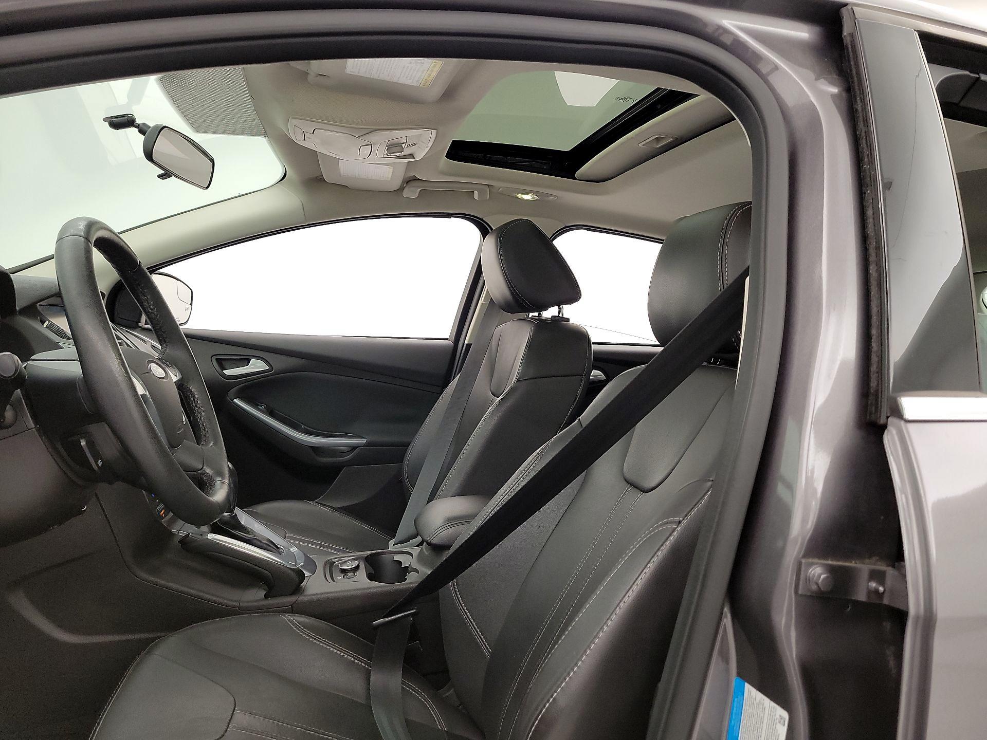 Thumbnail: 2013 Ford Focus - 19