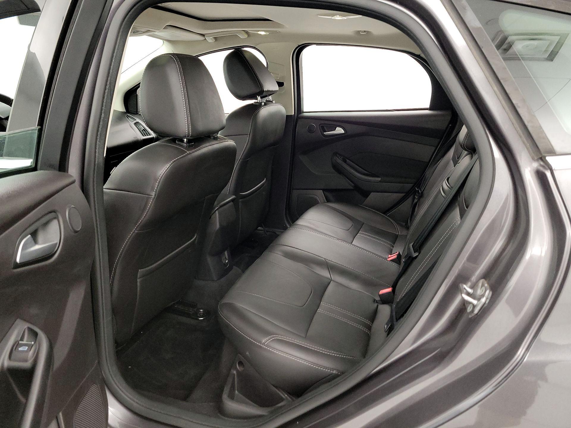 Thumbnail: 2013 Ford Focus - 20