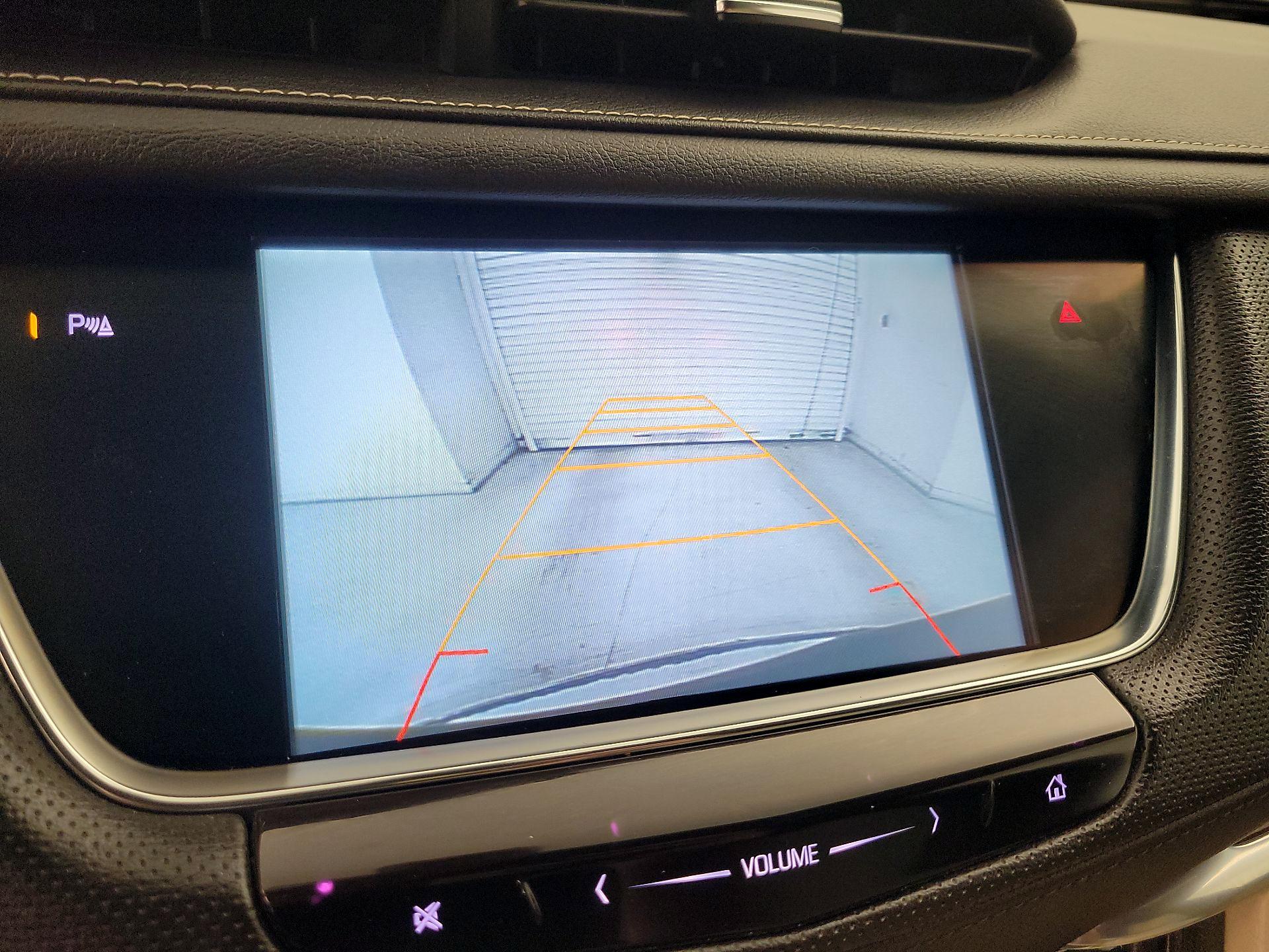 Thumbnail: 2017 Cadillac XT5 - 15